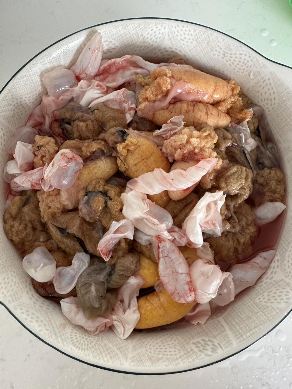 子姜泡椒鱼杂教程 其实我平时不怎么做饭,都是周末就喜欢做点自己喜欢