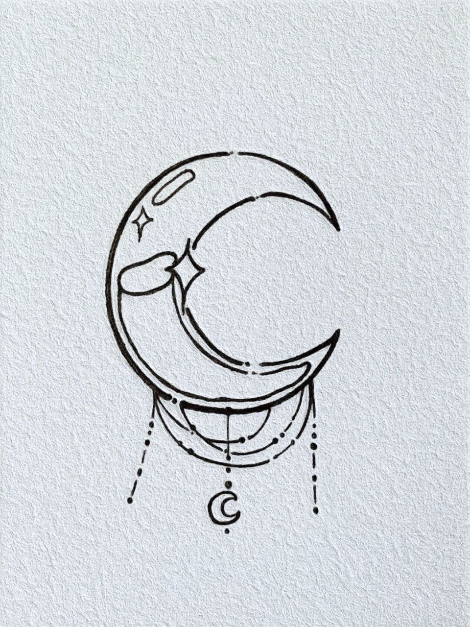 简笔画-月亮风铃    纵然万家灯火亮起,我也只见你眸中星辰.