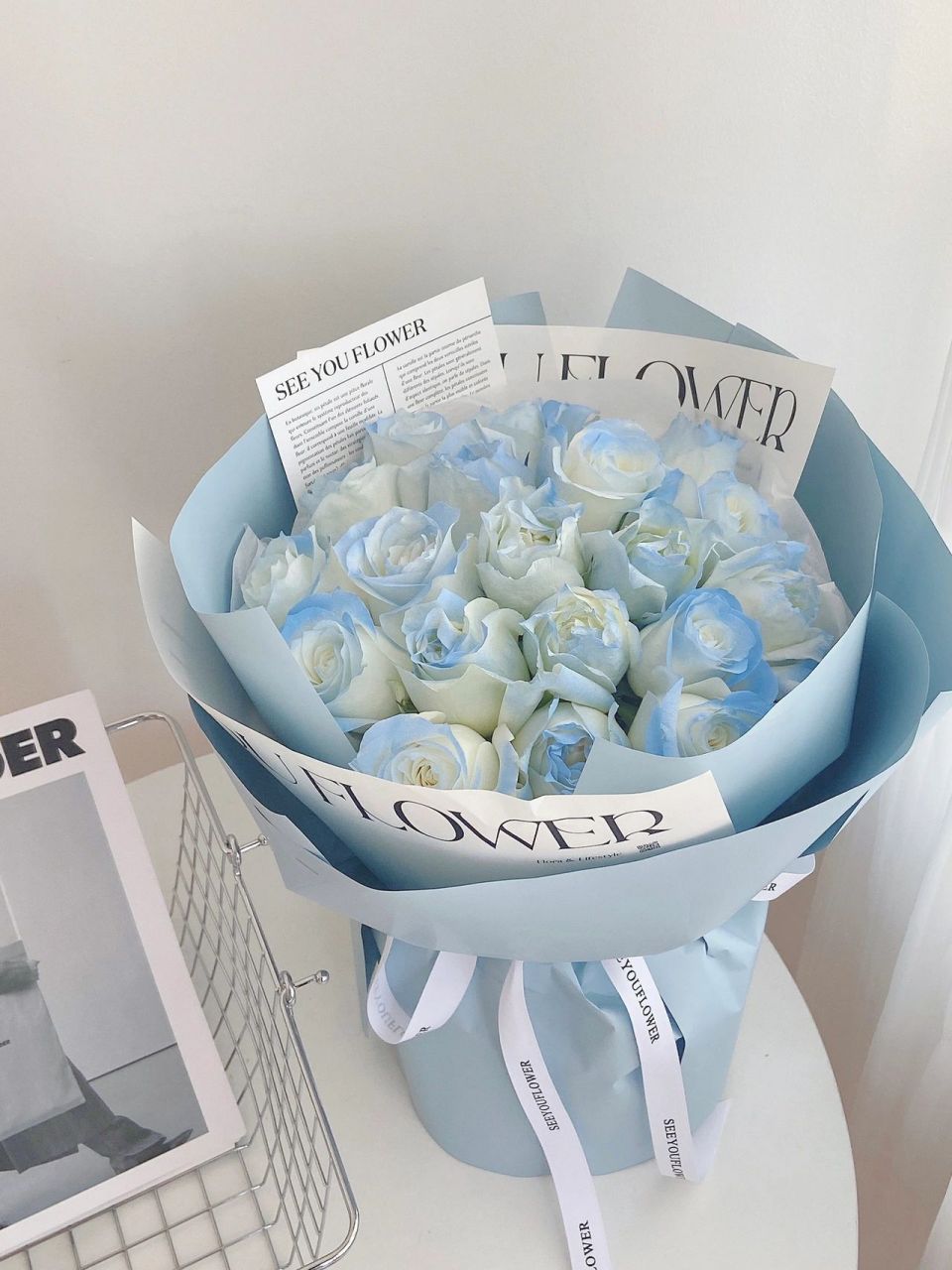 深圳花店 | 密西根碎冰蓝白玫瑰 蓝色花束 象征纯粹爱情的密西根碎