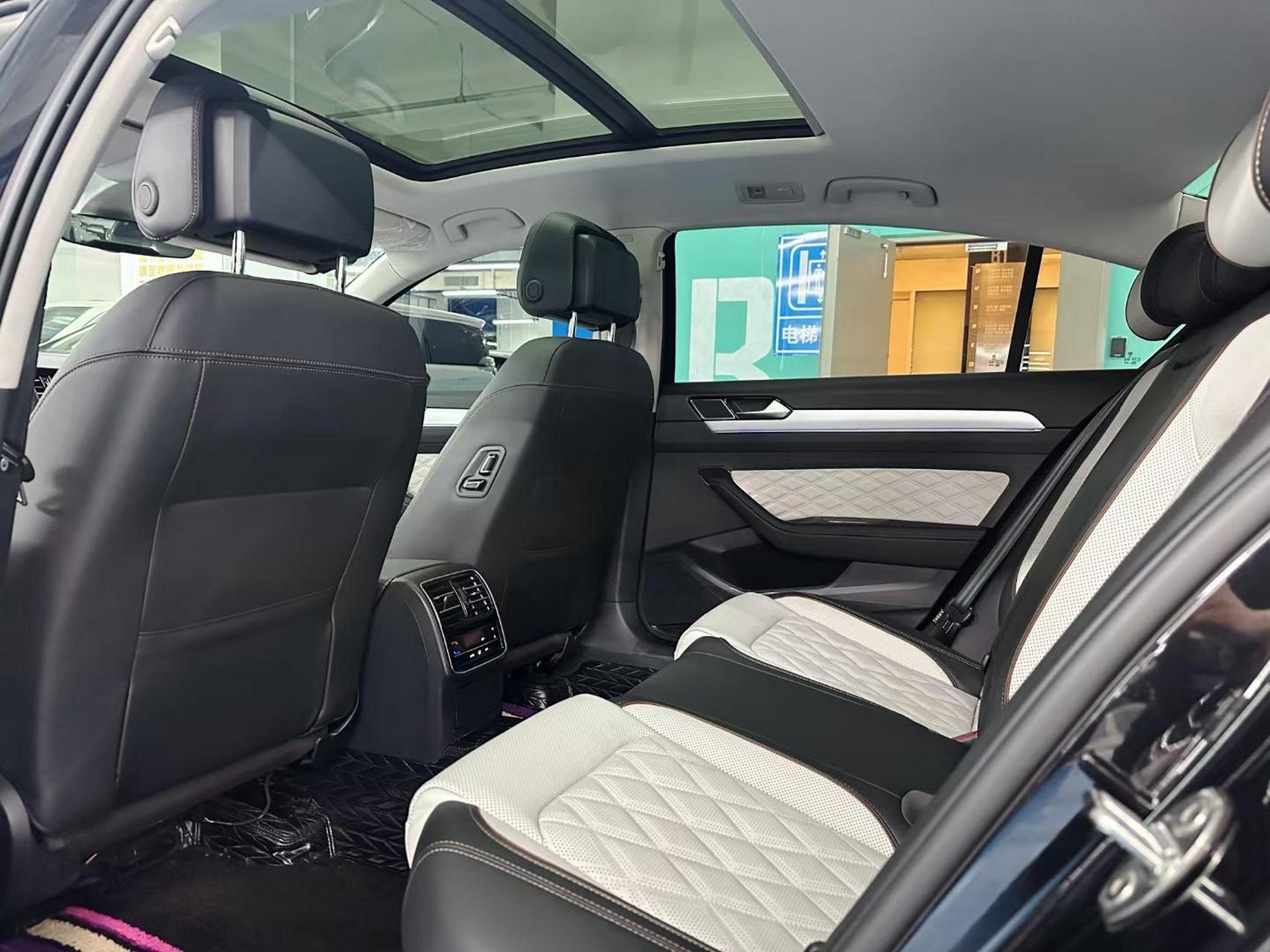 96最新到家9623年新款大众迈腾330tsi 2.