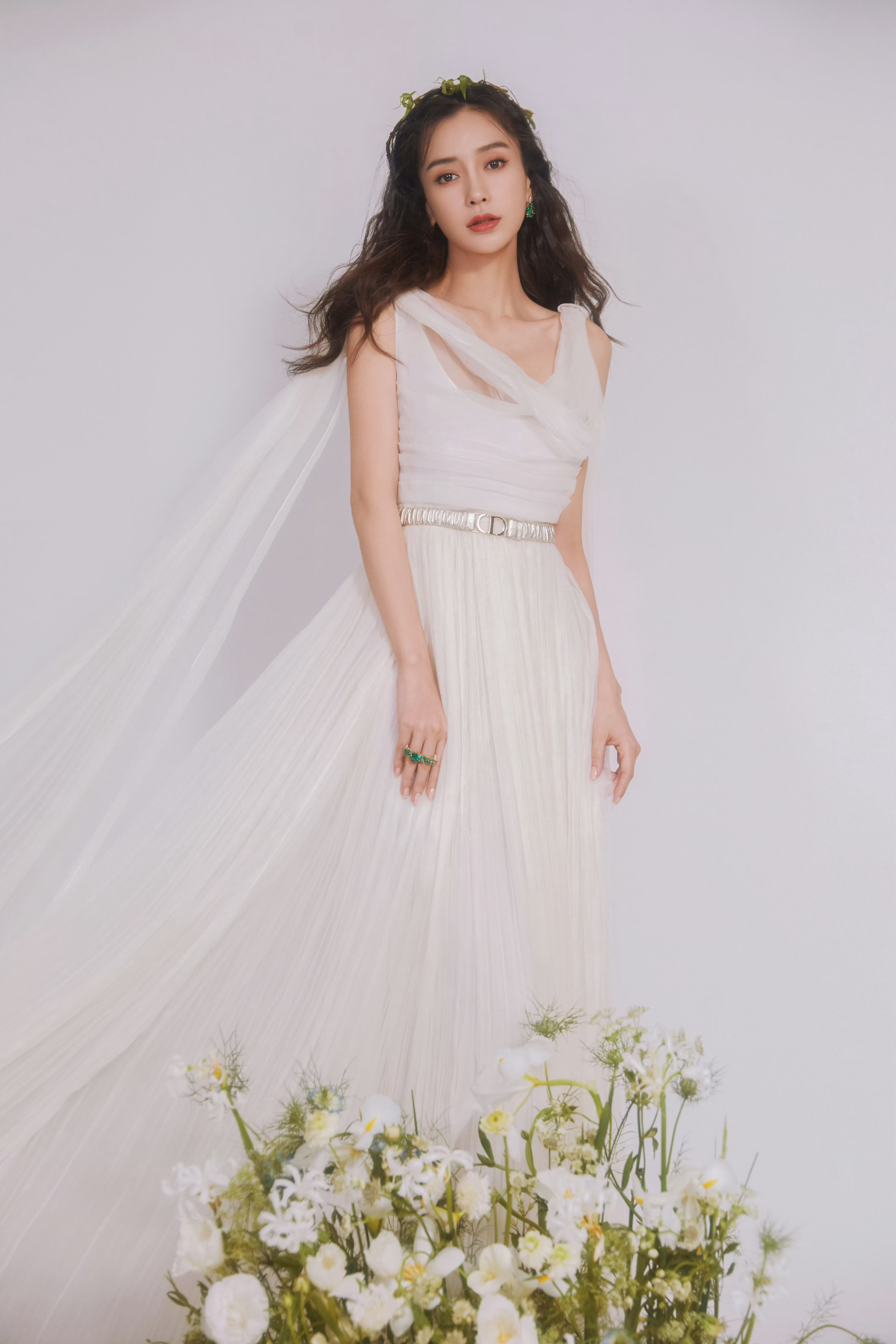angelababy白纱长裙
