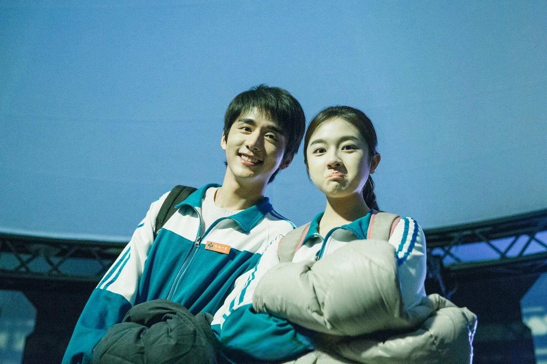 张新成李兰迪泰国游正脸照#救命98真在一起了么[闭嘴]这都拍到几次