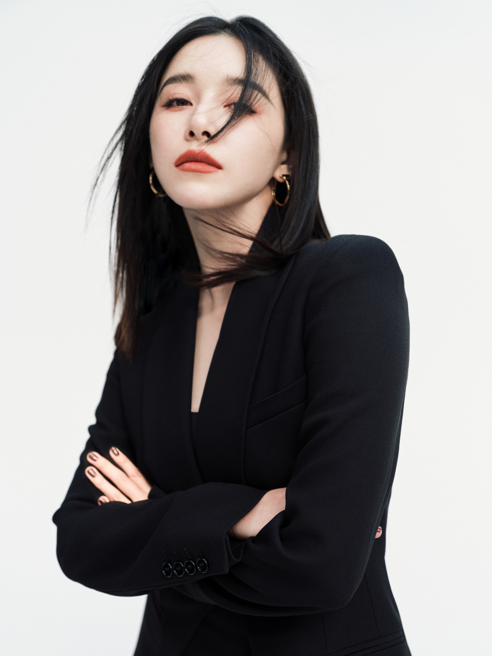 阚清子 @阚清子 高清大图来咯[得意]希望清子永远笑得这么开心漂亮.