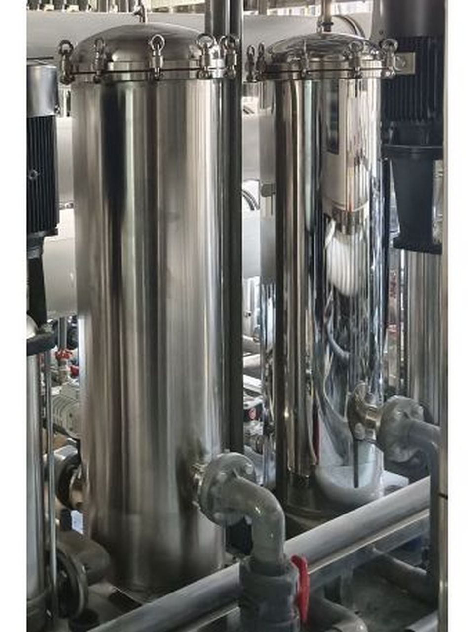 精密过滤器工作原理 精密过滤是介于砂滤(粗滤)与超滤之间的一种过滤