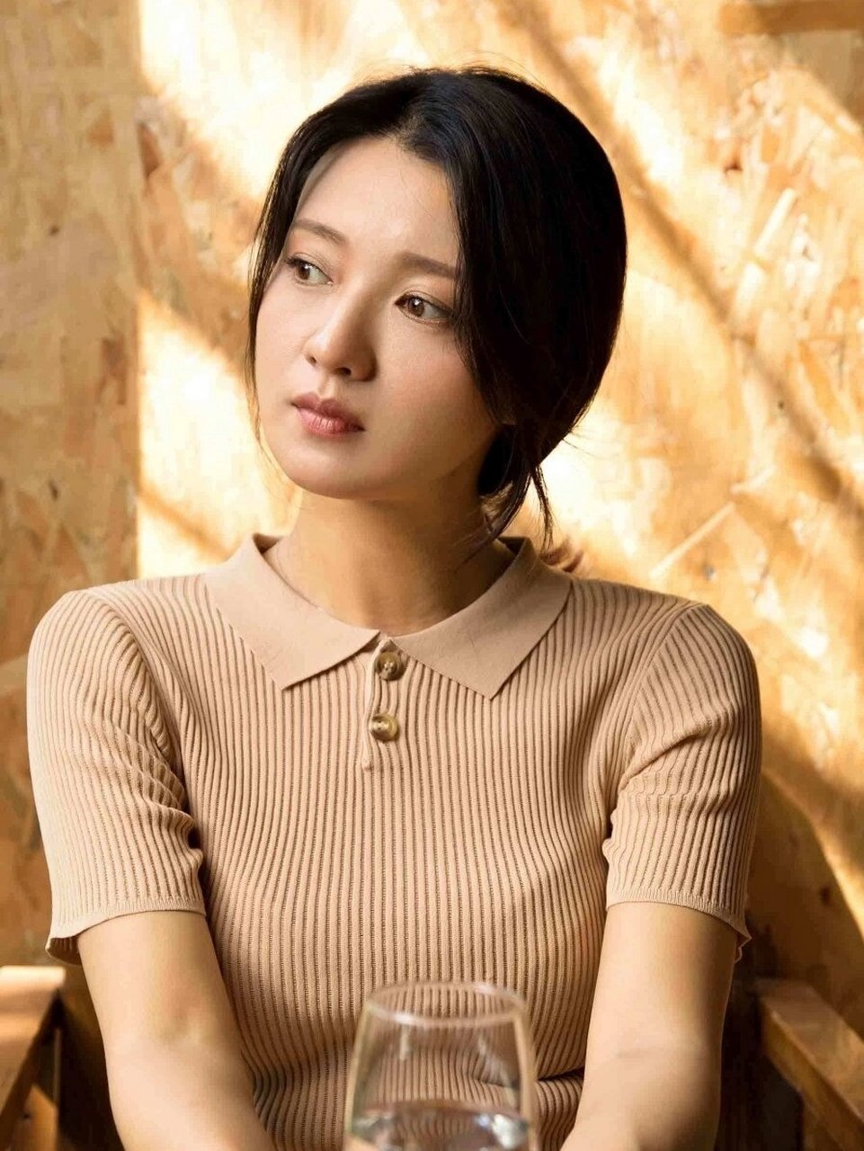 知名演员傅晶:戏红人不红,为人低调不张扬.