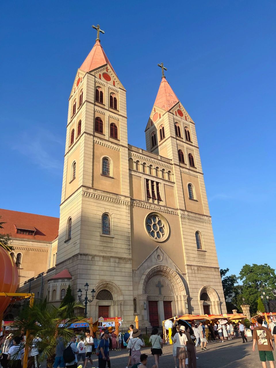 青岛旅行| 寻味老建筑之圣弥厄尔大教堂76  	 92青岛的圣弥厄尔