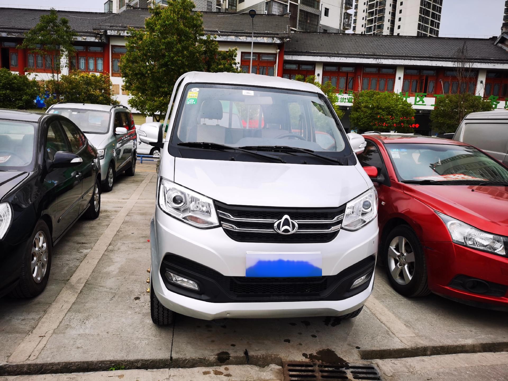 22年9月上牌长安跨越x1,双排后双轮,1