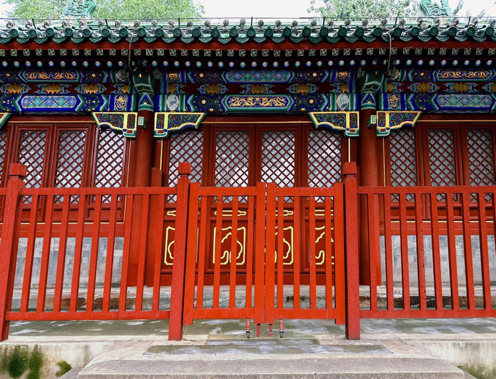 路过残留在路边的僧王祠堂 僧格林沁祠堂位于北京市东城区地安门东