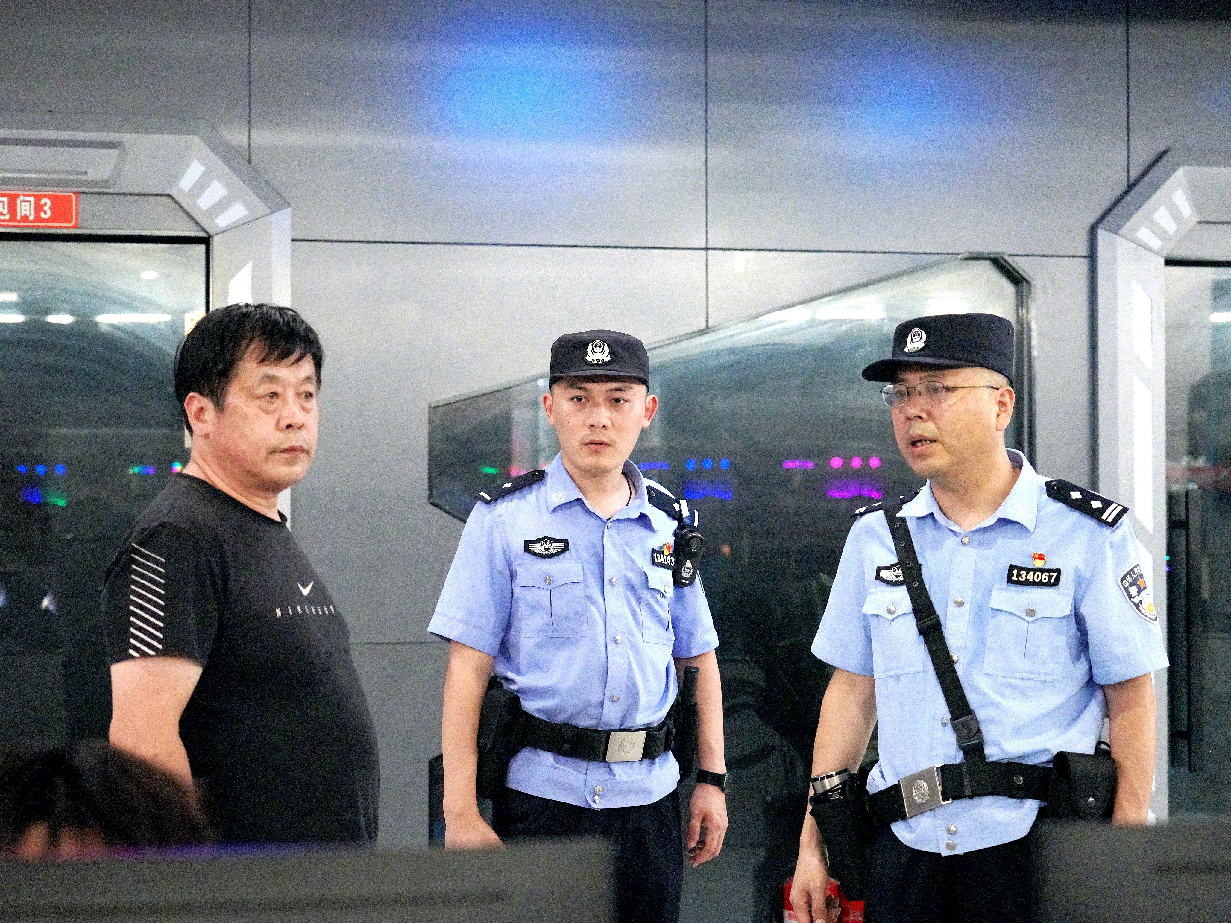 当"夏" 精锐出击】为纵深推进夏季治安打击整治行动,泗阳公安持续发力