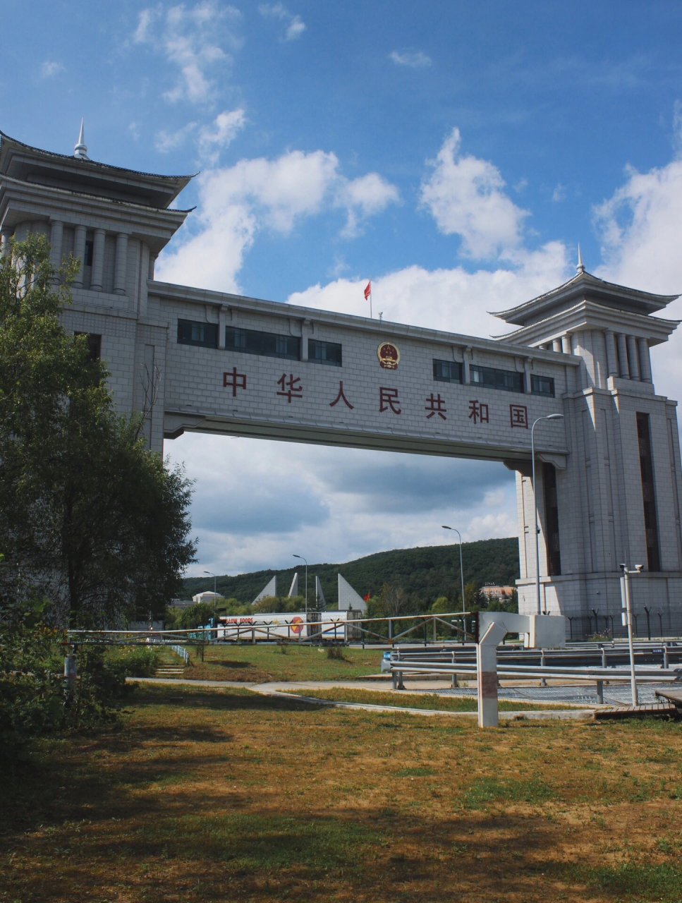 国门旅游区算是绥芬河市外为数不多的景点,在宣传上主打"唯.