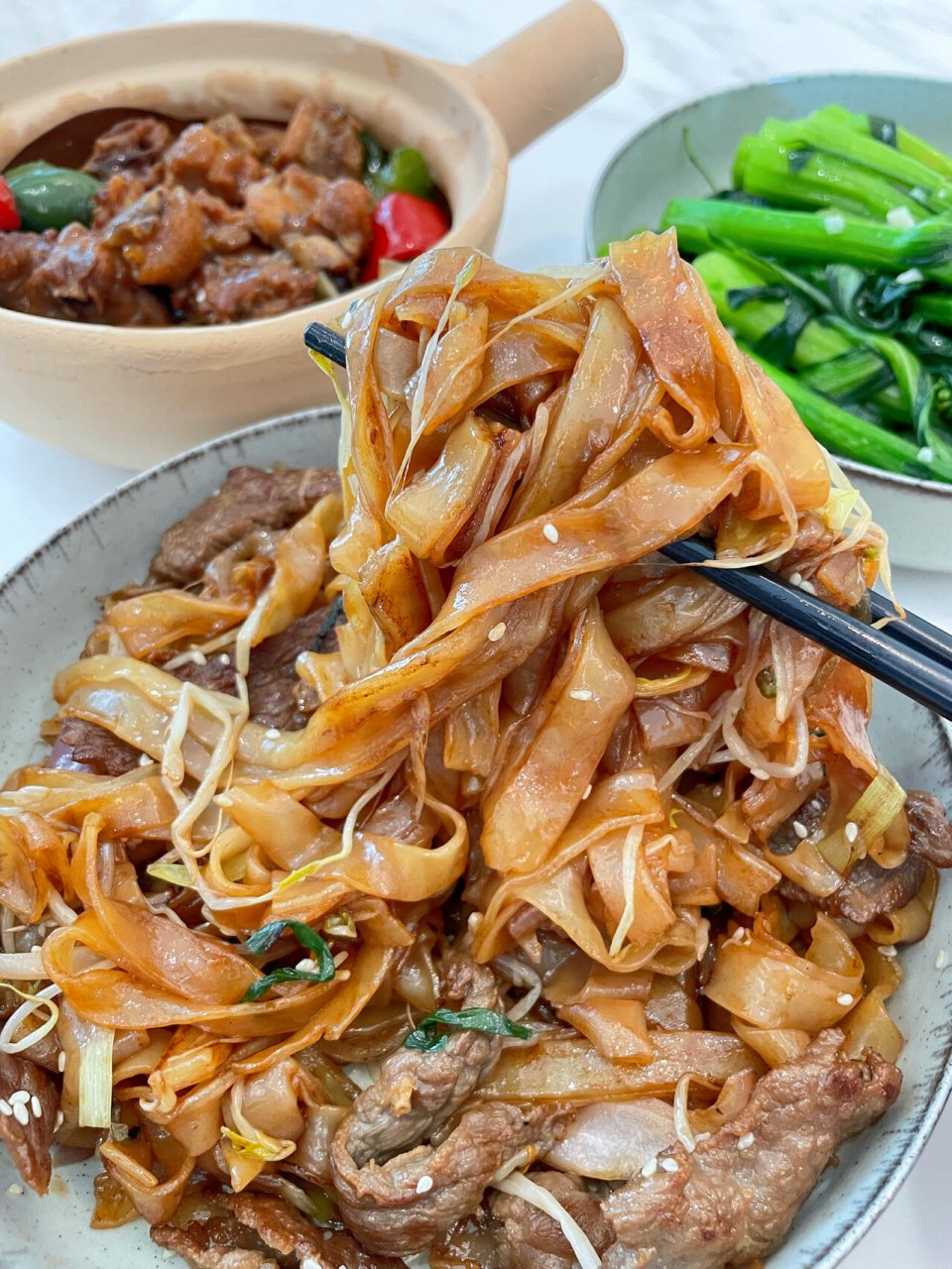 妈妈做的牛肉炒河粉太好吃7515再也不想点外卖 这样做干炒牛河太