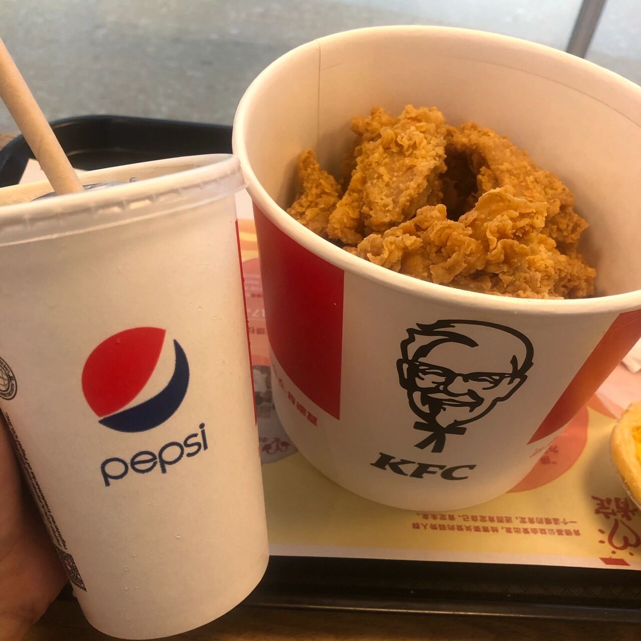 肯德基19.9元热辣香骨鸡!整整15块! 肯德基疯狂星期四活动太香啦!