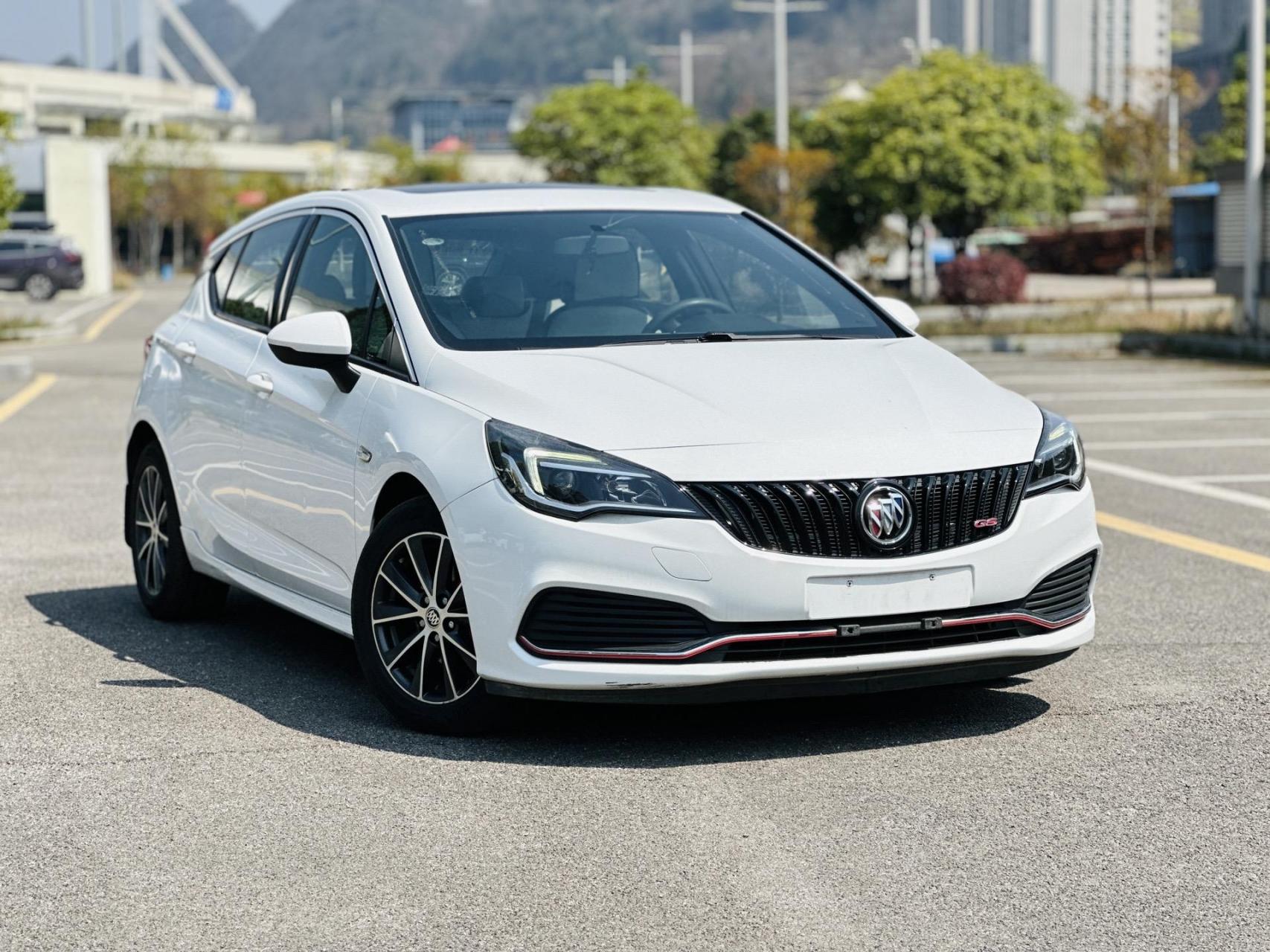 16年别克威朗gs两厢豪情运动型.