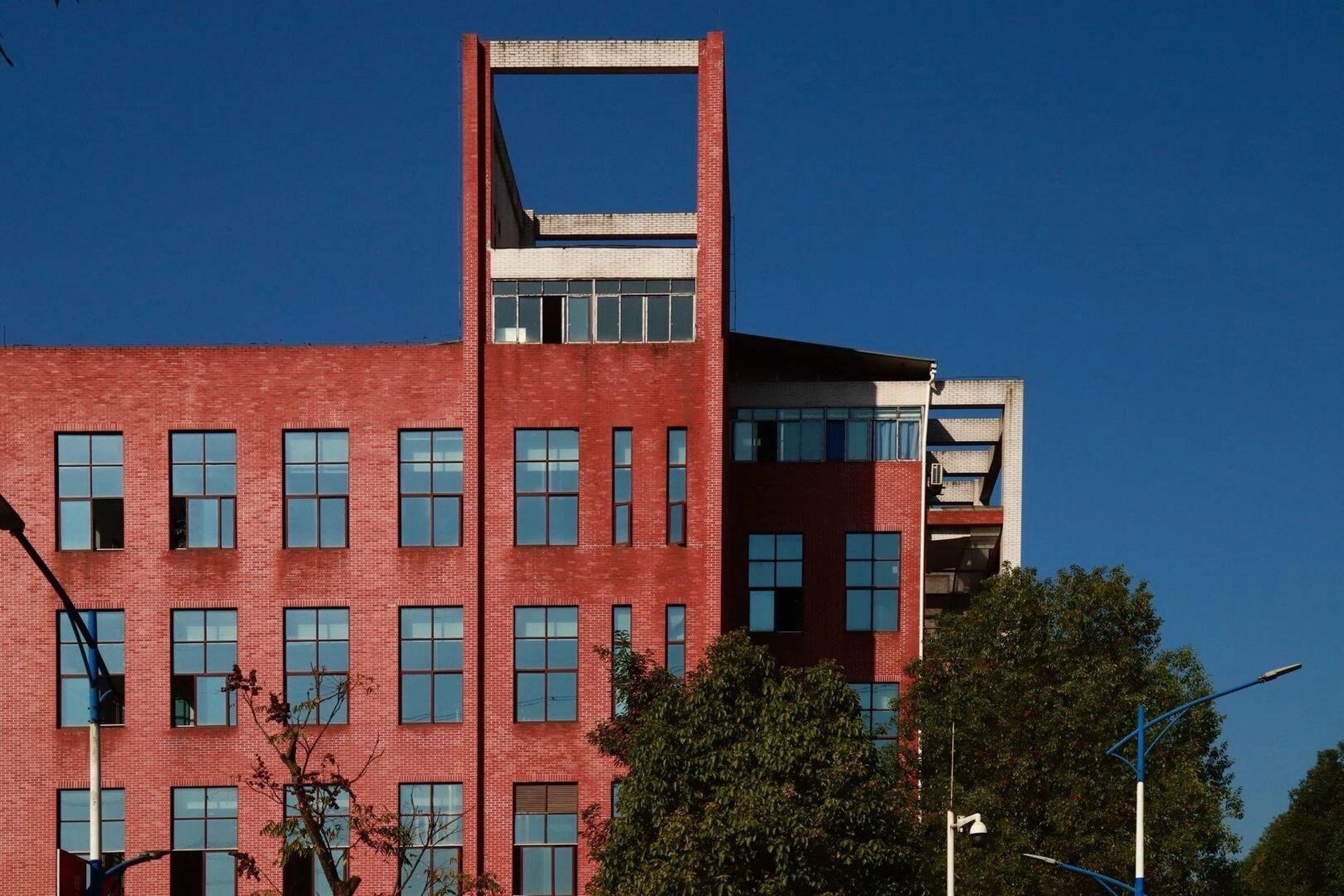 重庆文化艺术职业学院新生请进 全重庆唯一一所公办性艺术院校 有问题