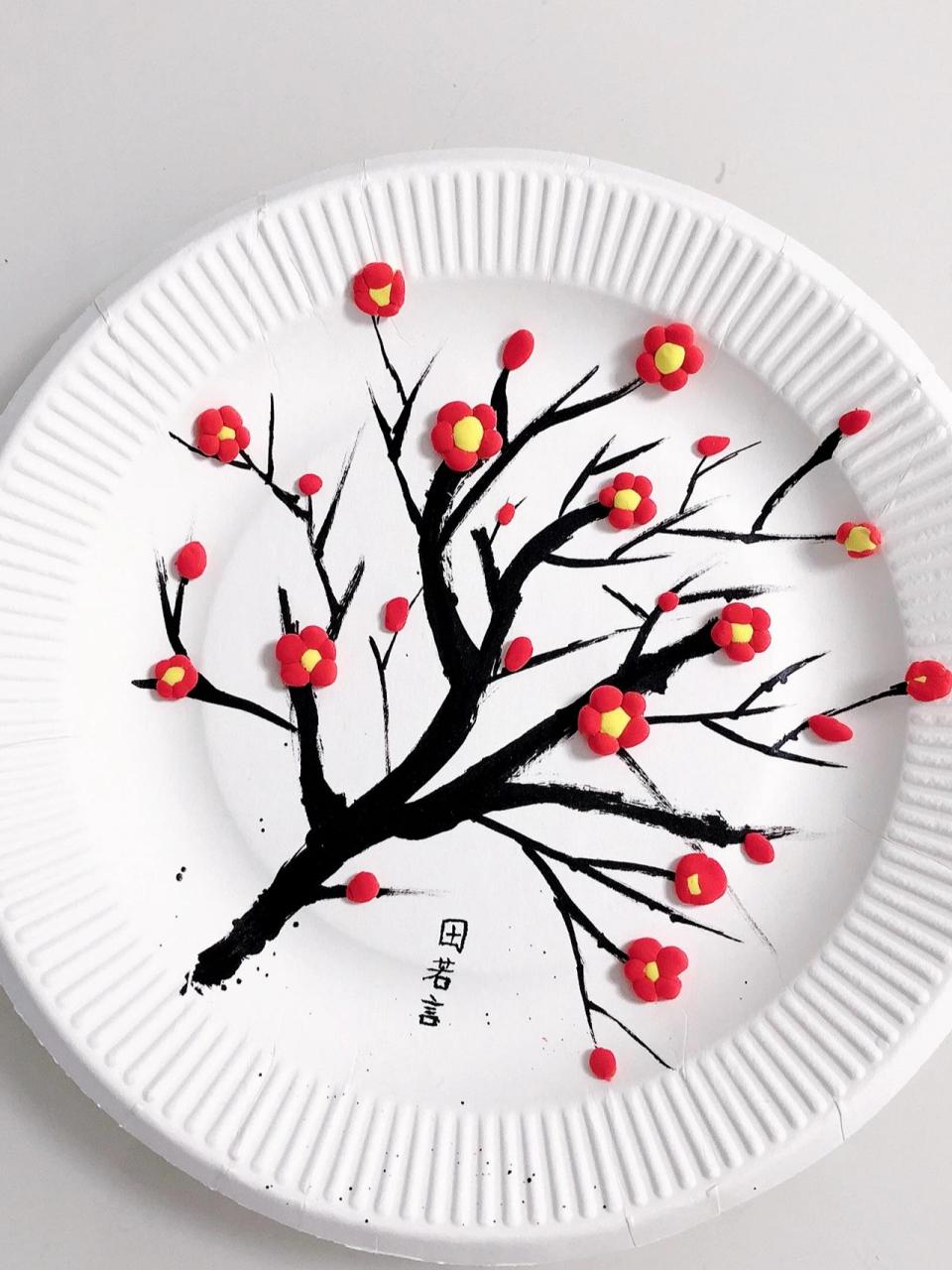 幼儿园手工制作 太空泥《梅花朵朵开》 ①美术专用蛋糕盘(底托) ②