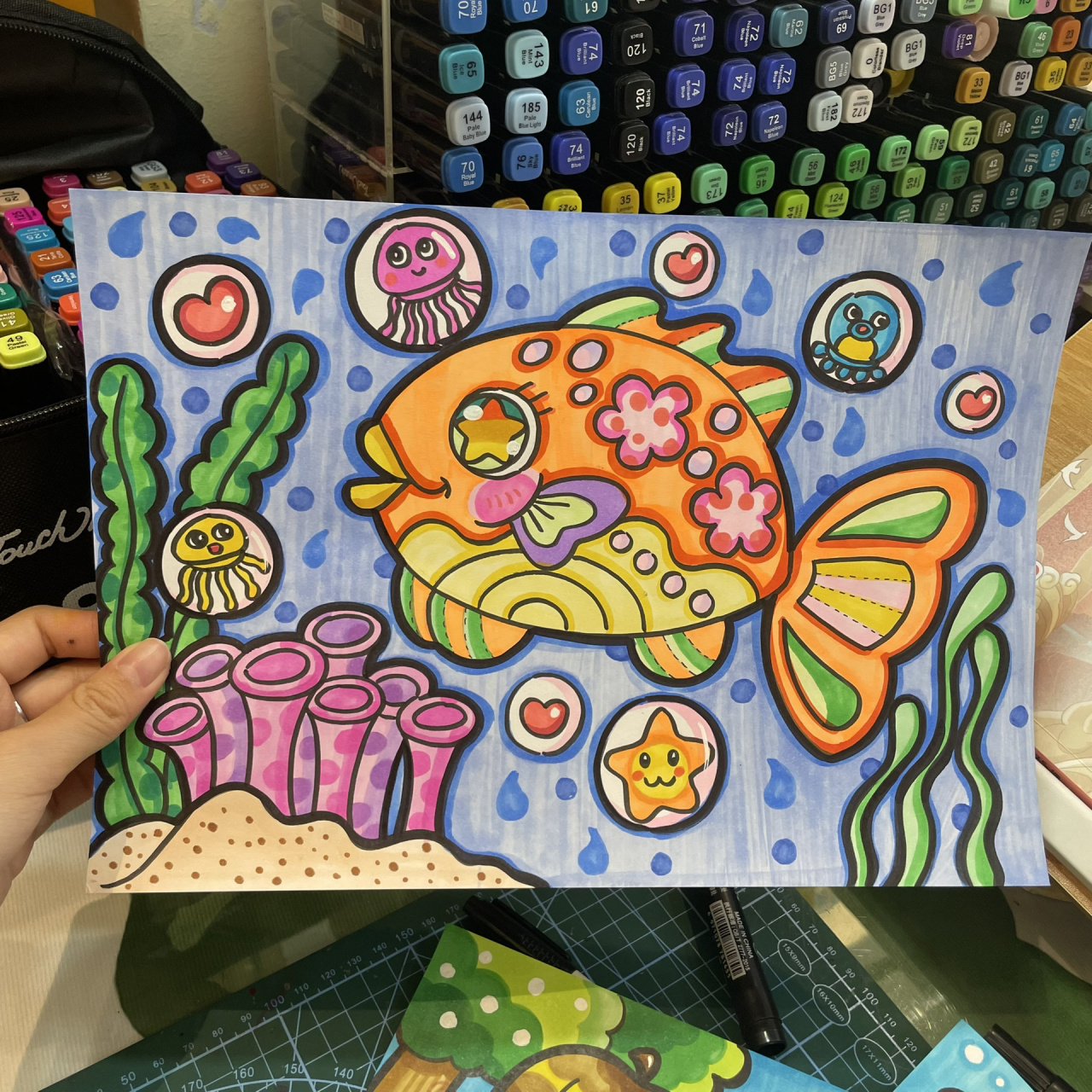 手绘 《鱼》主题儿童画