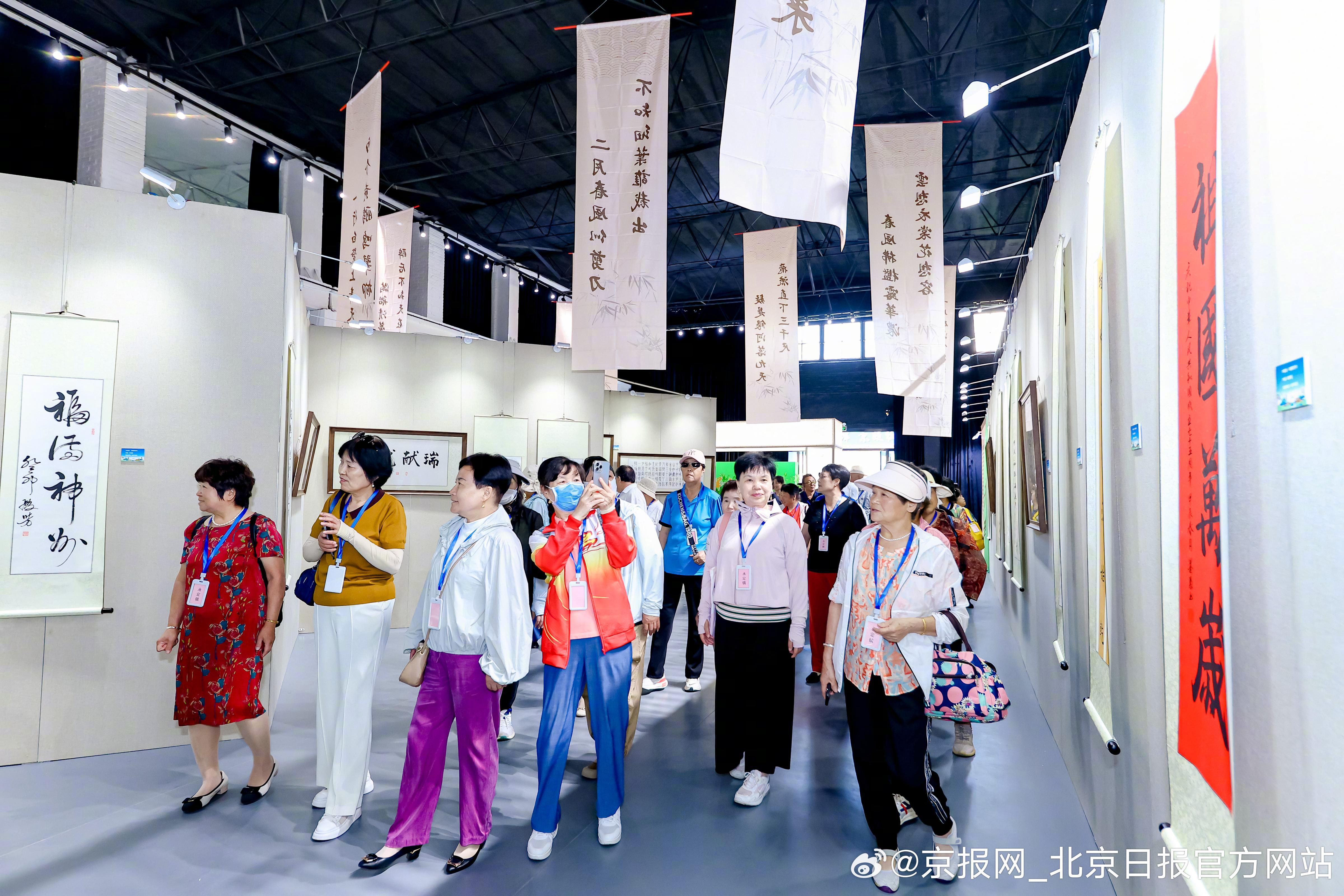 【门头沟区社会化管理退休人员书法绘画摄影展开幕】一篇篇书法笔势