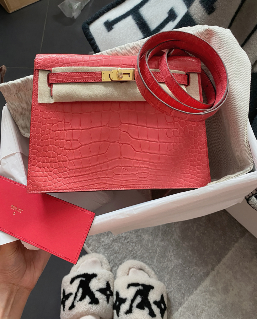 kellydanse 这个包型 停产了好多年额 一直以为只能买二手了 结果在