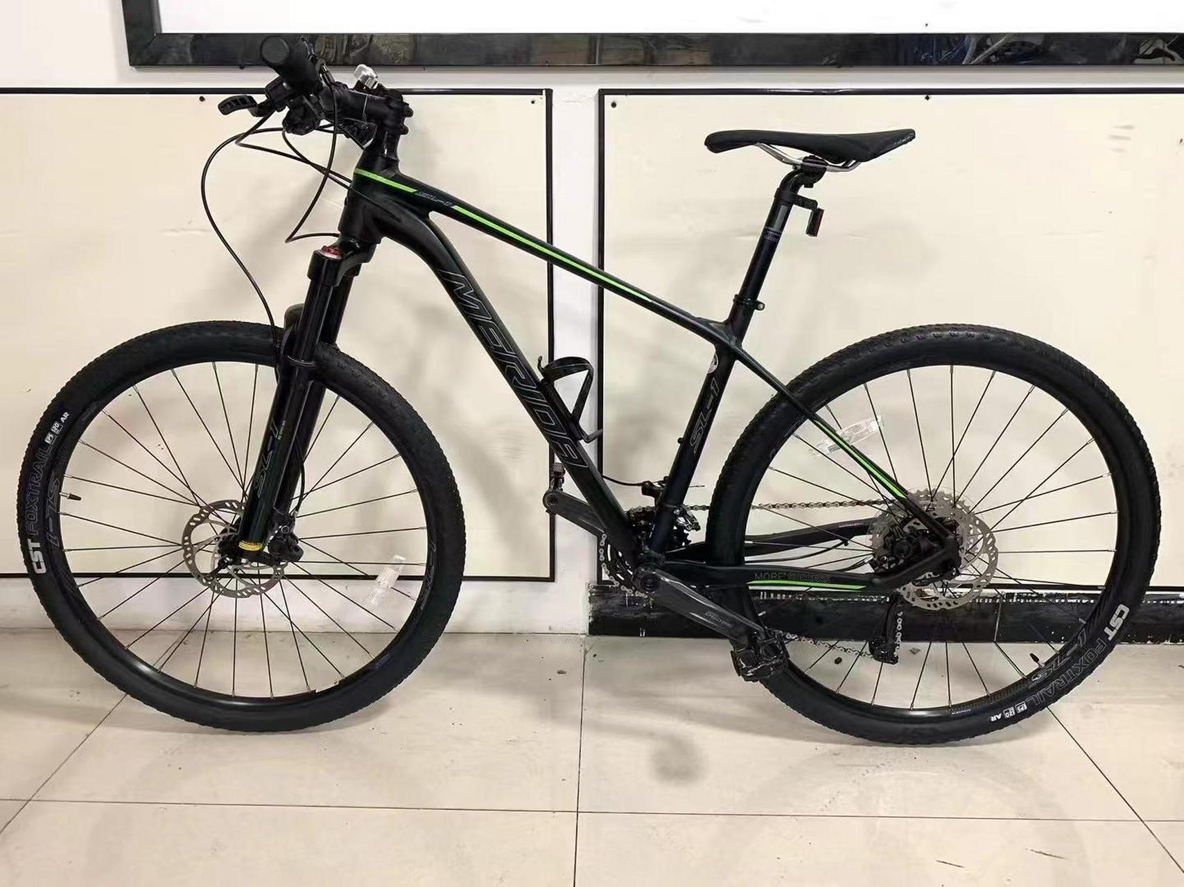 美利达挑战者sl1山地车,22速油碟,中空牙盘,线控锁死气压前叉,车架17