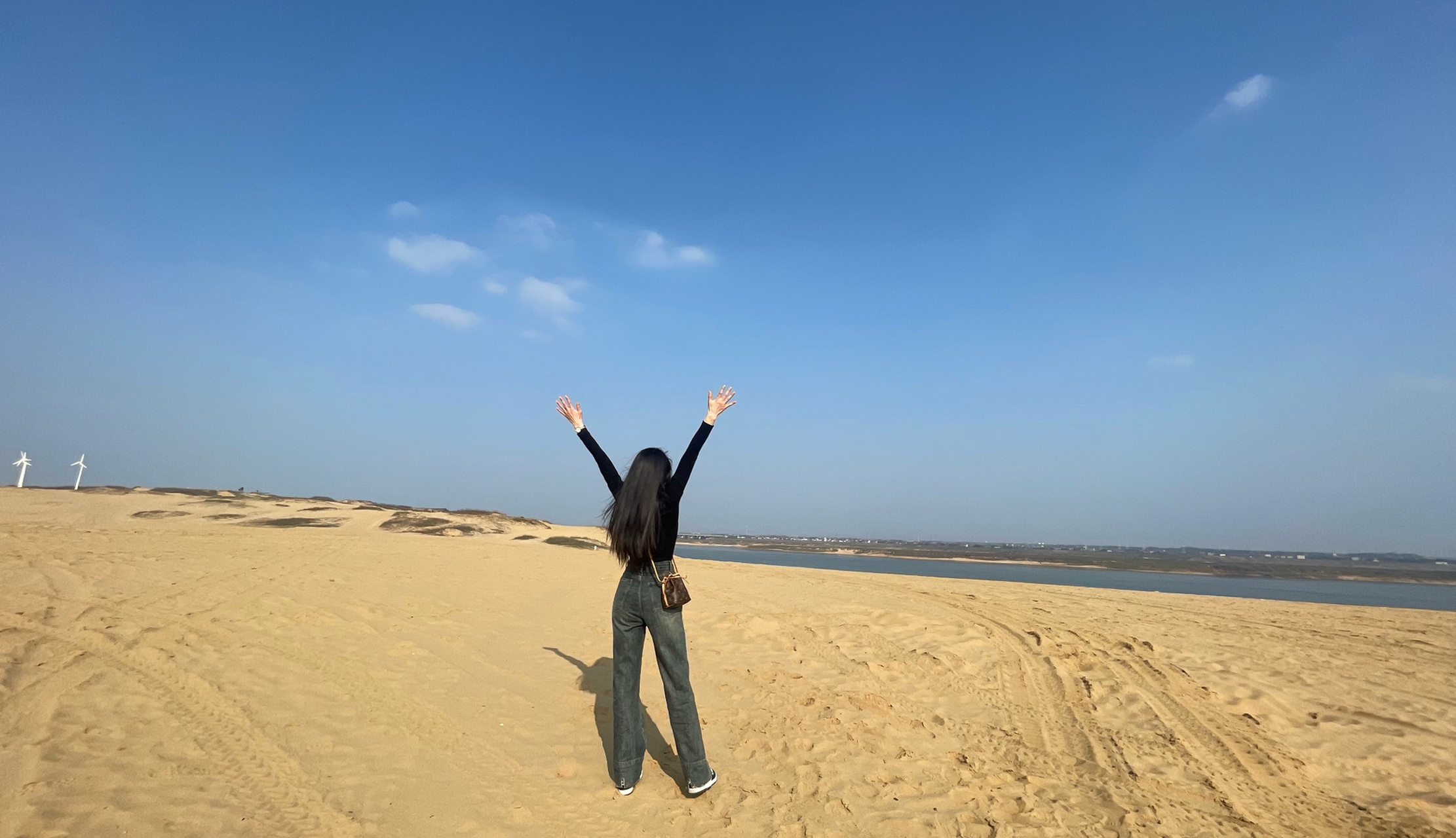 99南昌市 · 厚田沙漠生态旅游景区 南昌周边游·厚田沙漠 	 位于