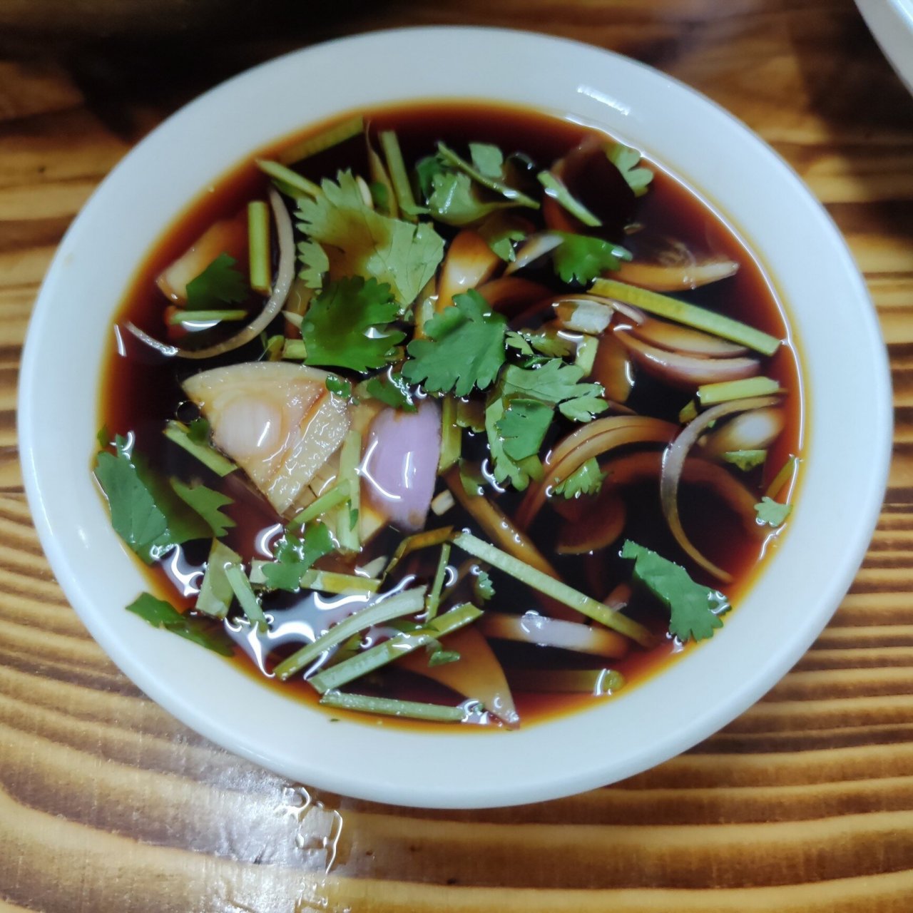 冬日暖胃八刀汤97 八刀汤是广东紫金的一道特色客家菜,有猪身上最