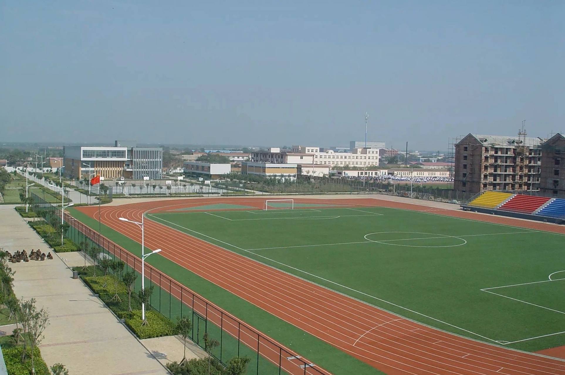 天津渤海职业技术学院 学院是我国第一个在中国境外创设鲁班工坊的