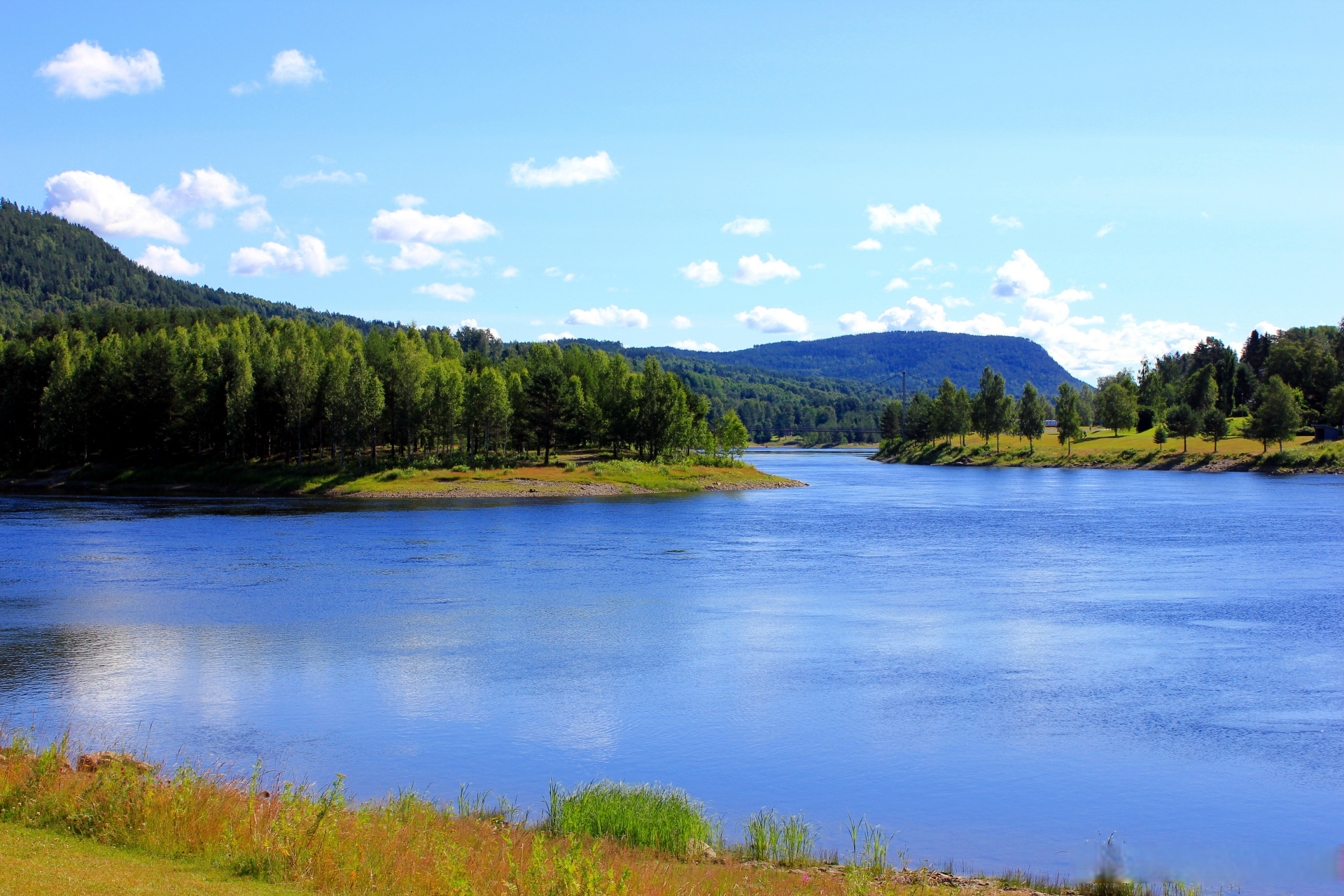 瑞典高海岸,犹如一首自然的史诗,矗立于波的尼亚湾东北,向世界述说着