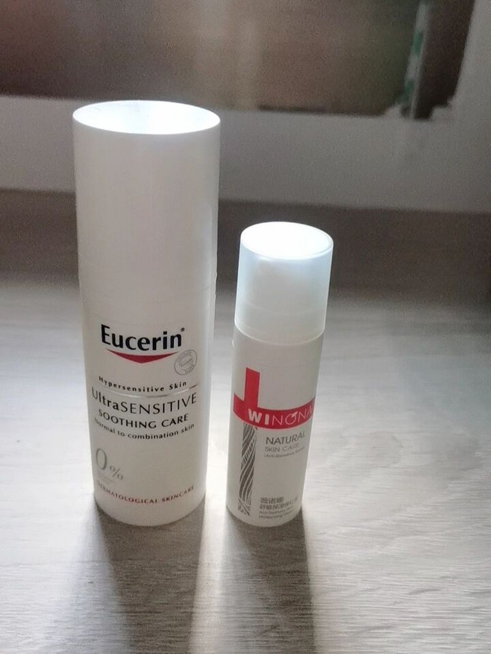 优色林舒安霜和薇诺娜修红霜 混油敏感肌,这两款都是修护型的面霜