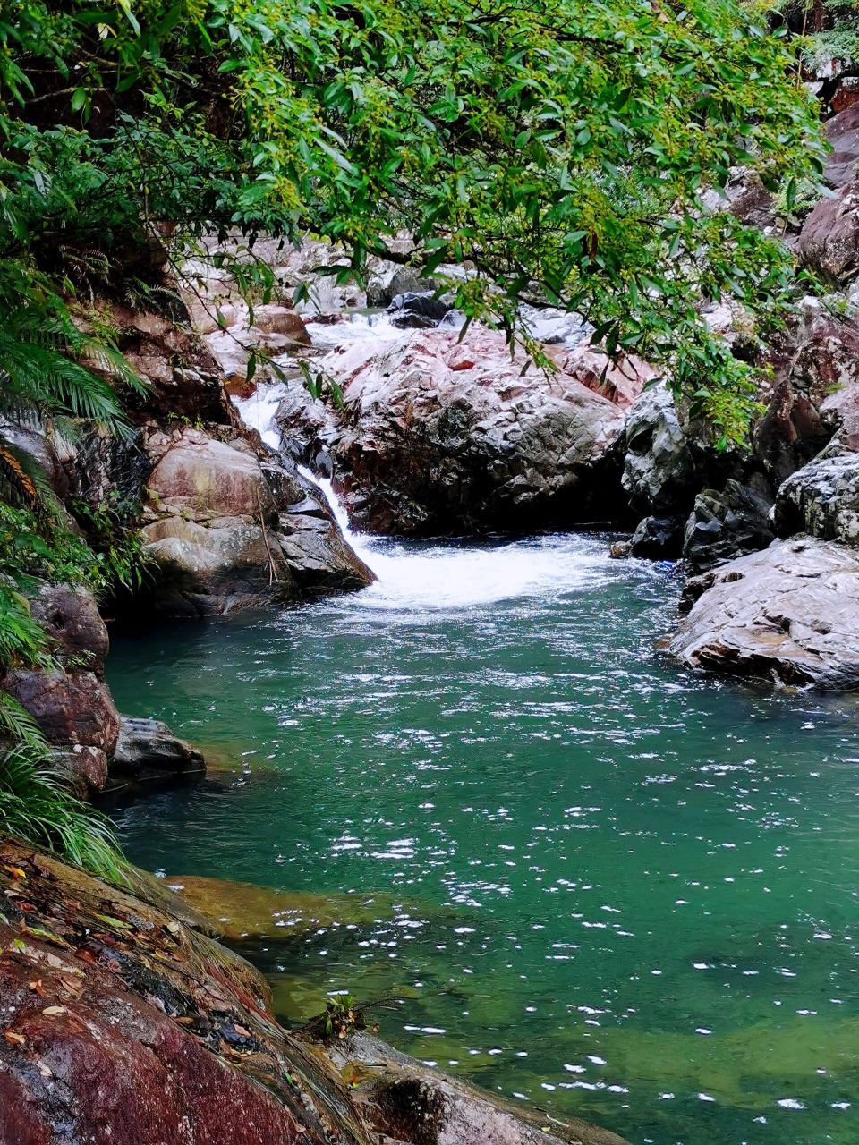 避暑玩水好地方一一一石河奇观 石河奇观景点距南昆山中心区约1公里
