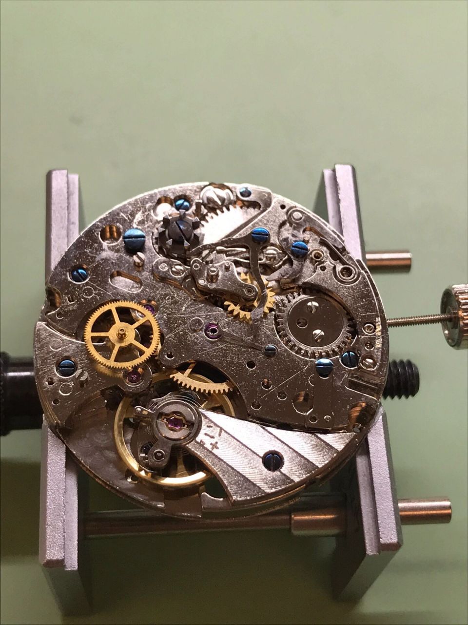 国产计时码表61海鸥st19 作为一款功能齐全 精度不赖 又很结实耐用