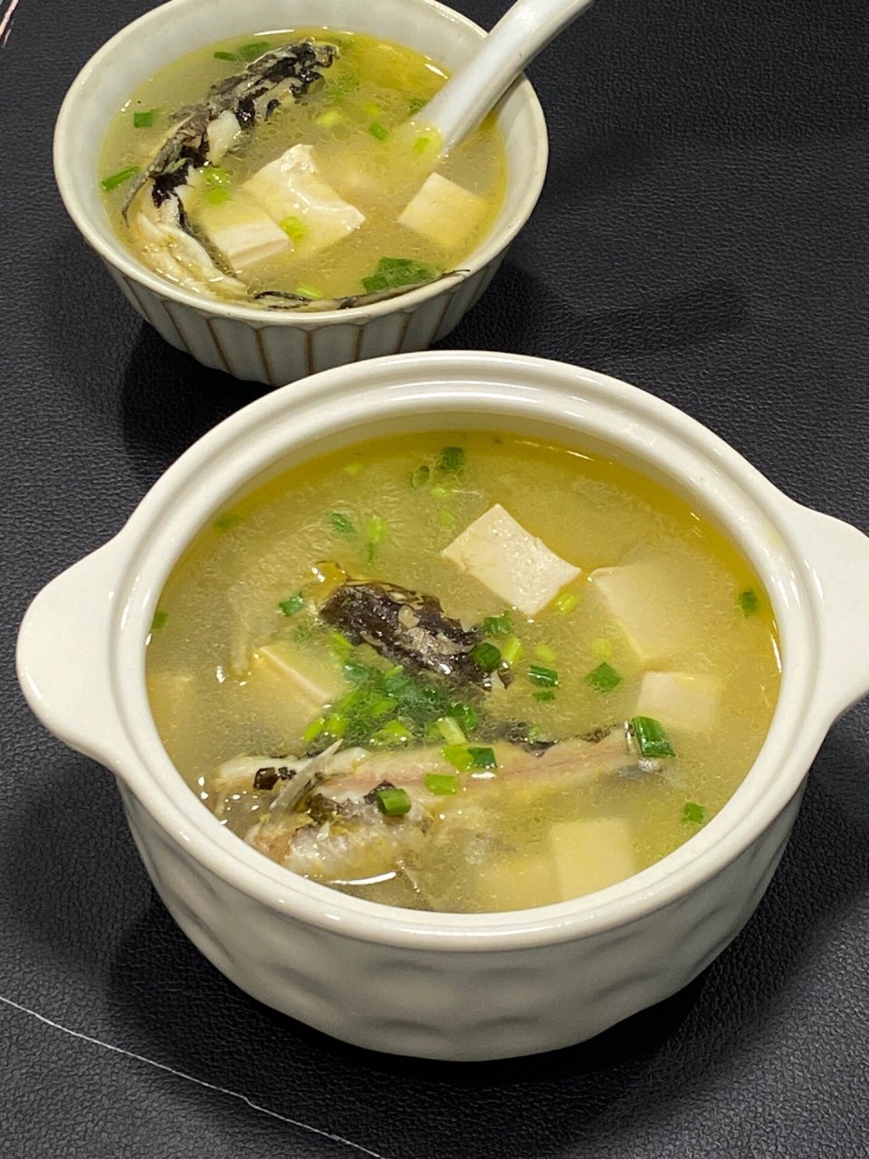 煲个鱼汤喝喝92 菜谱在p7 黄骨鱼汤很好喝滴,这个鱼也是基本没有刺