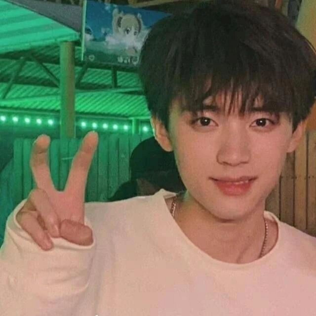 周翊然 这孩子的梨涡属实是有点可