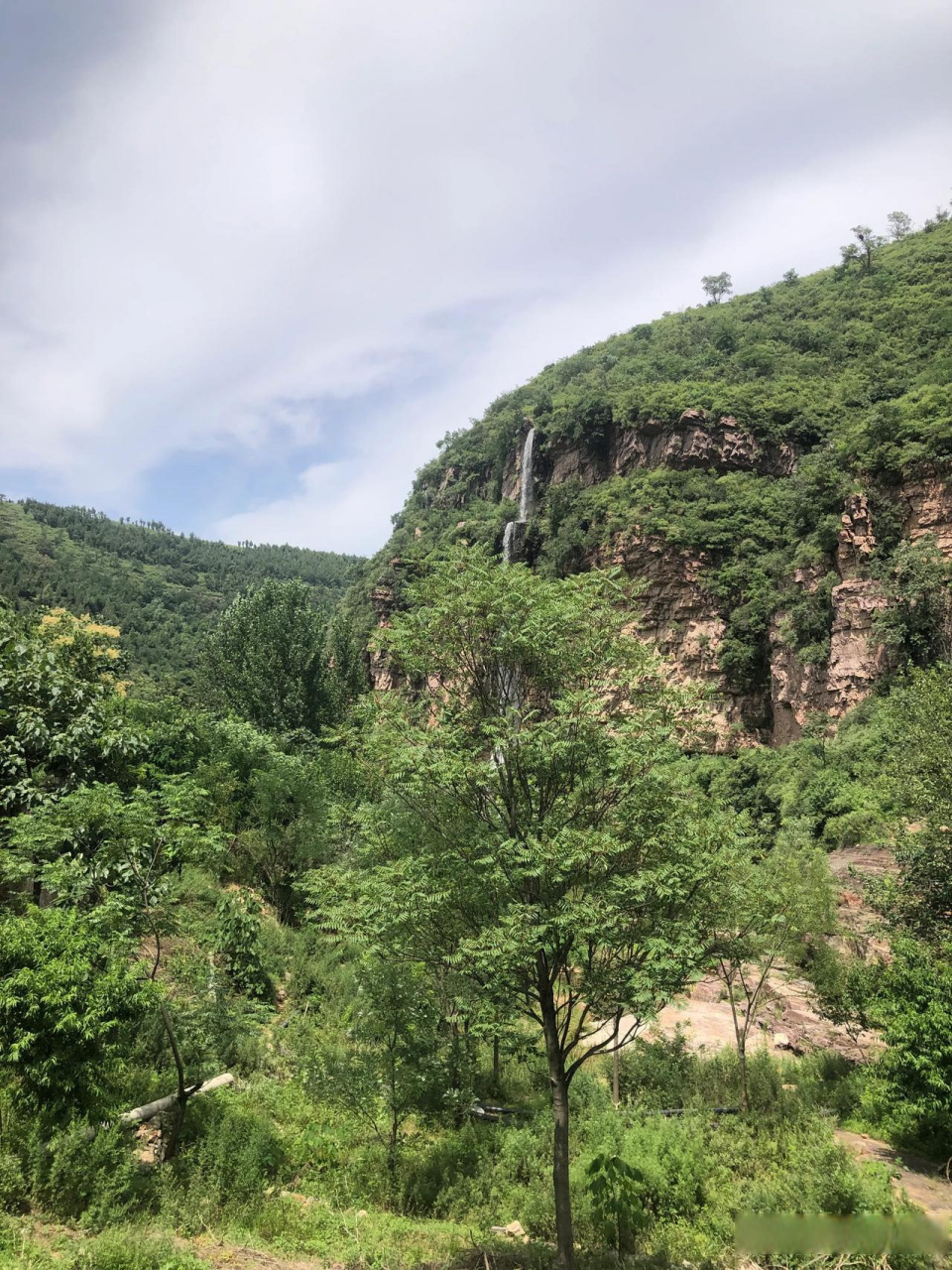 大熊山仙人谷 周五去玩了玩漂流, 还是很哇塞的, 景美 可以自带水枪