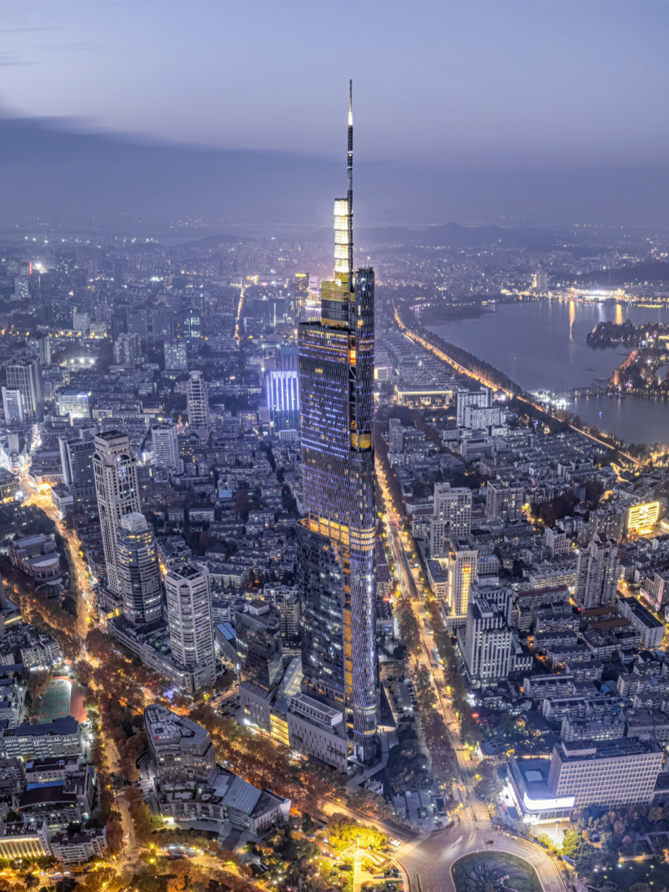 南京航拍|夜幕降临,我拍到了金陵大v!