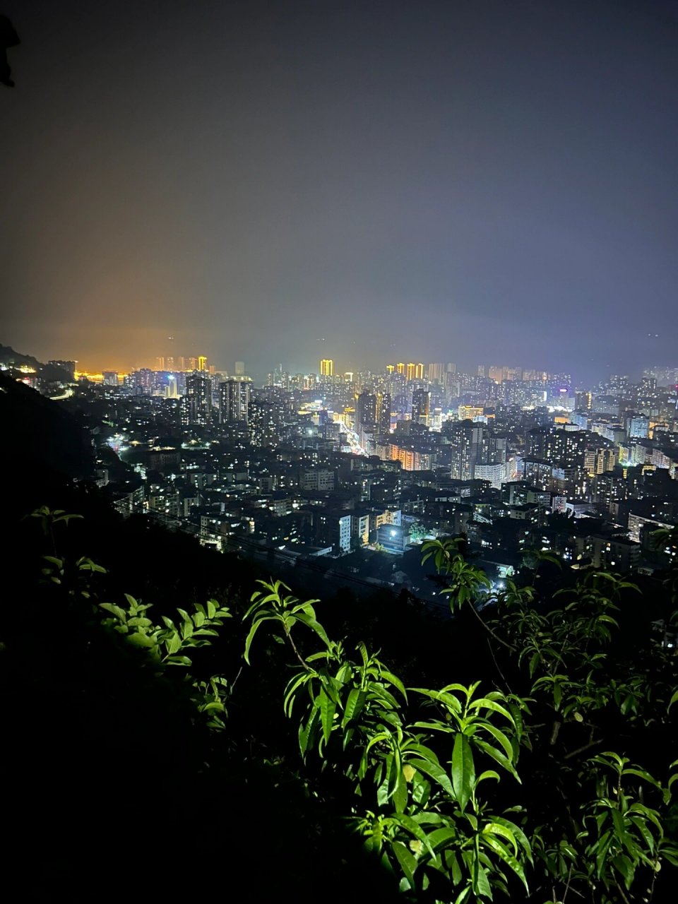 原来我的家乡达州这么美的 半山腰看夜景,美爆了 环境好安静,几乎没人