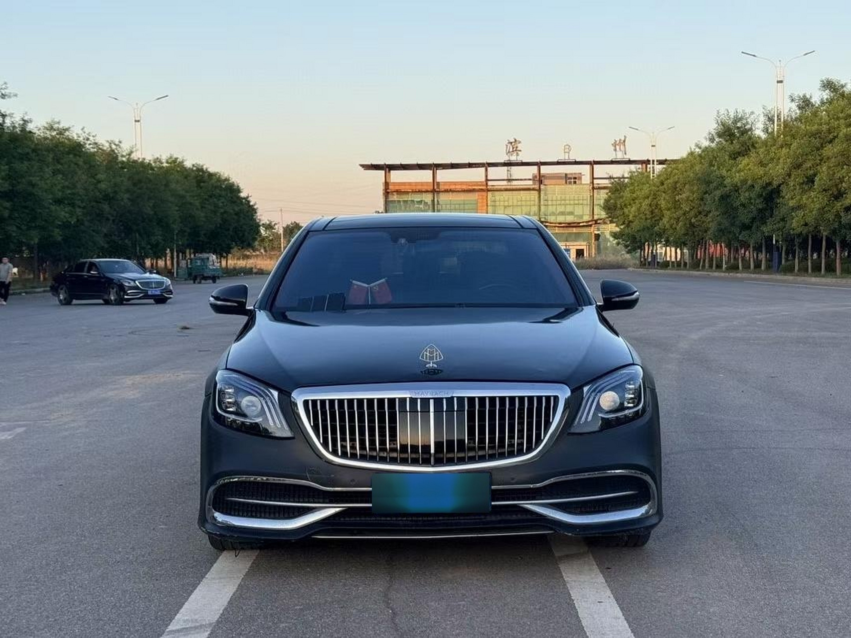 迈巴赫奔驰s600v12报价图片