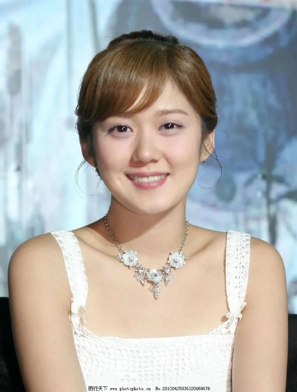 韩国女星张娜拉图片