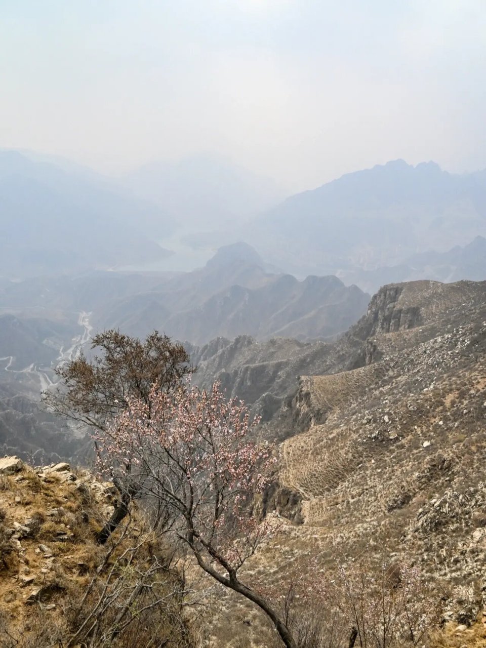 三皇山12公里穿越 | 路书介绍 91风景介绍: 97三皇山位于涞水县