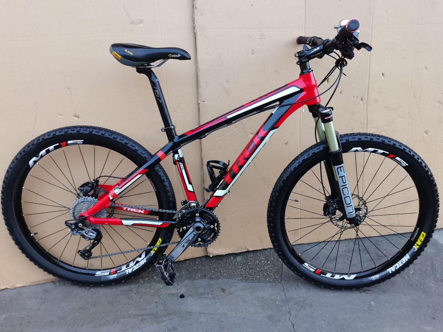 禧玛诺slx套件,30速变速,slx油刹,slx中控压盘,三托气压前叉锁死功能