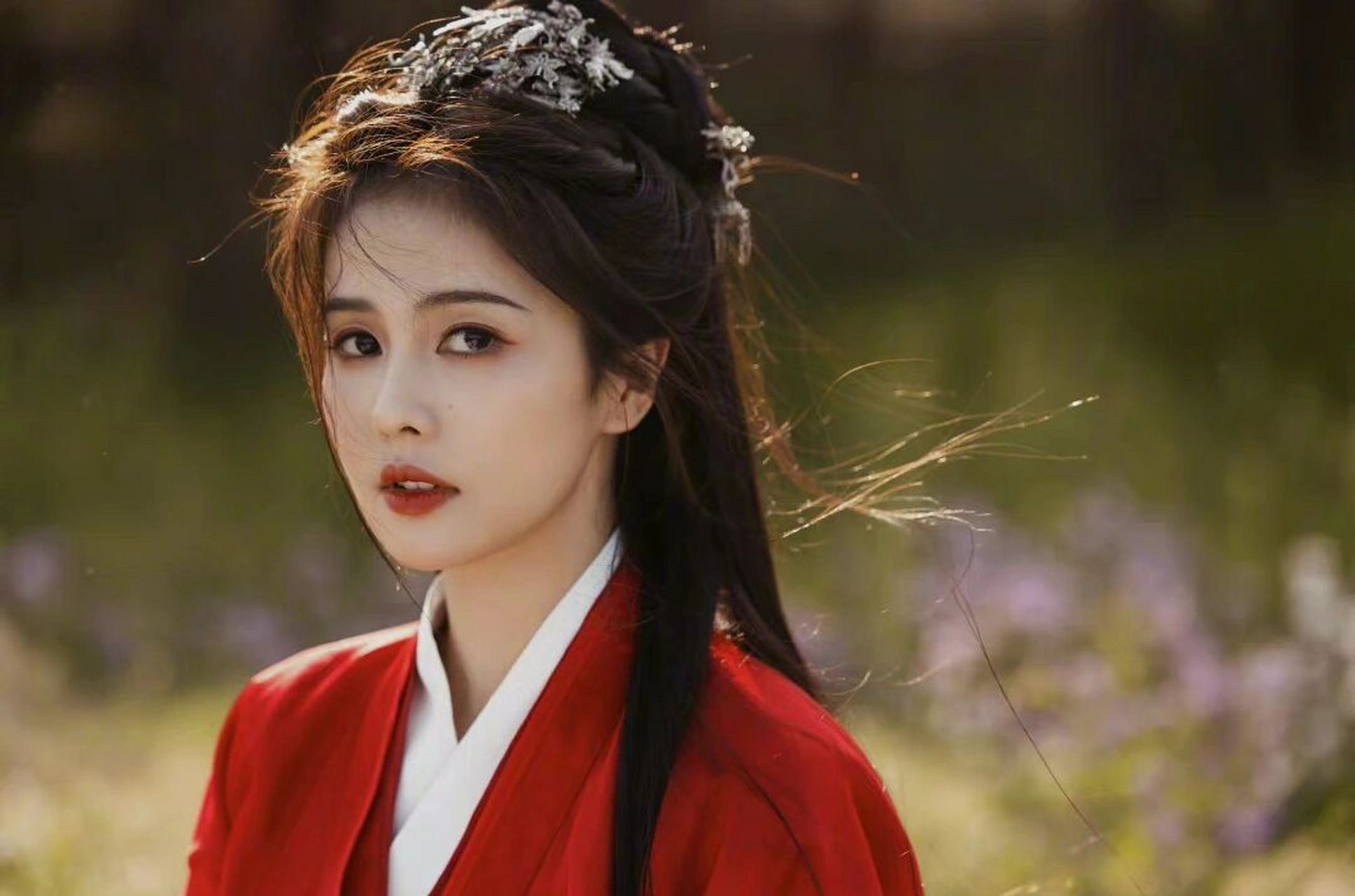 白鹿 高清图片 古装 清纯是真的清纯  潇洒也是真的潇洒   你可以是