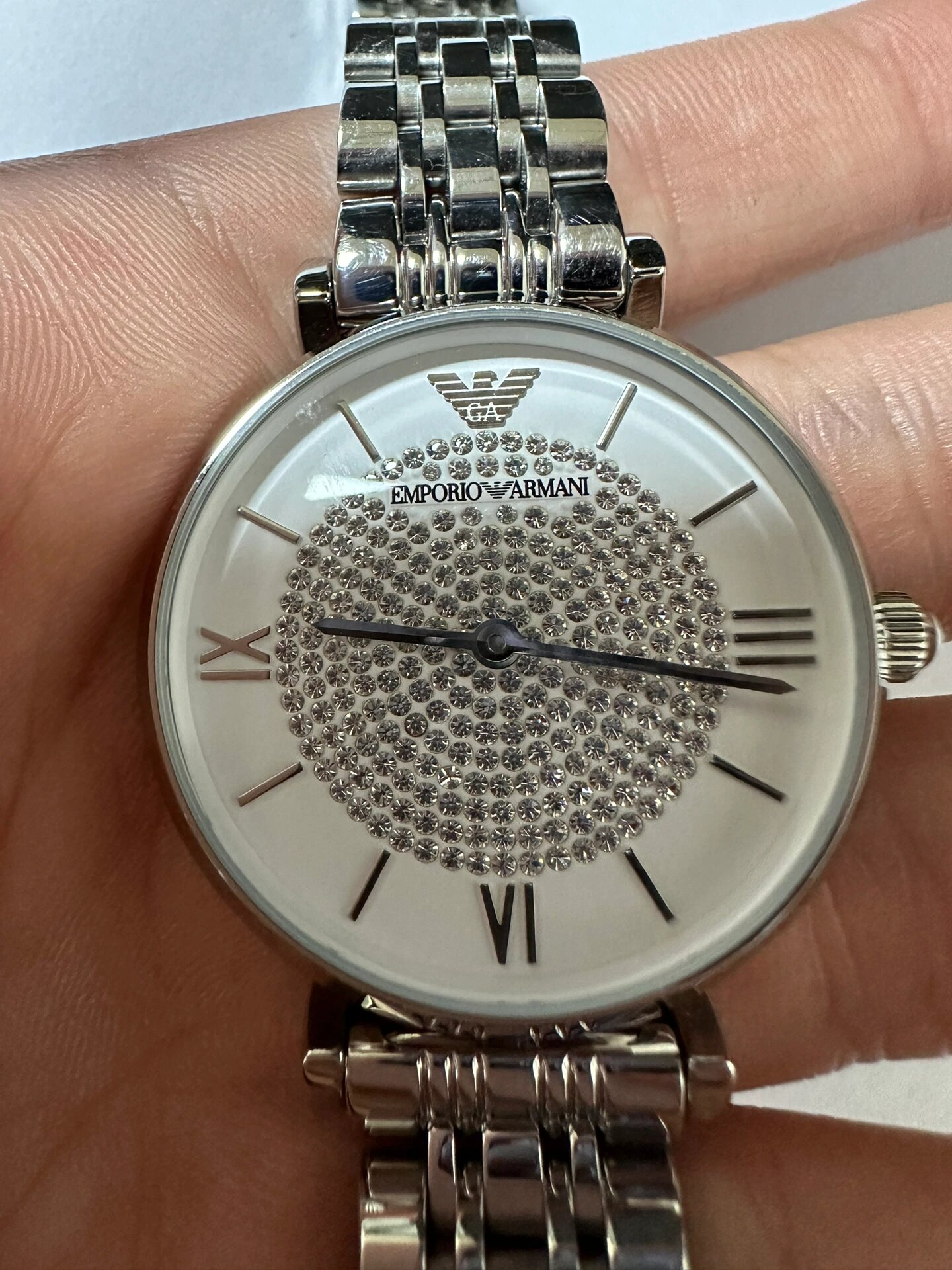 阿玛尼满天星手表真假