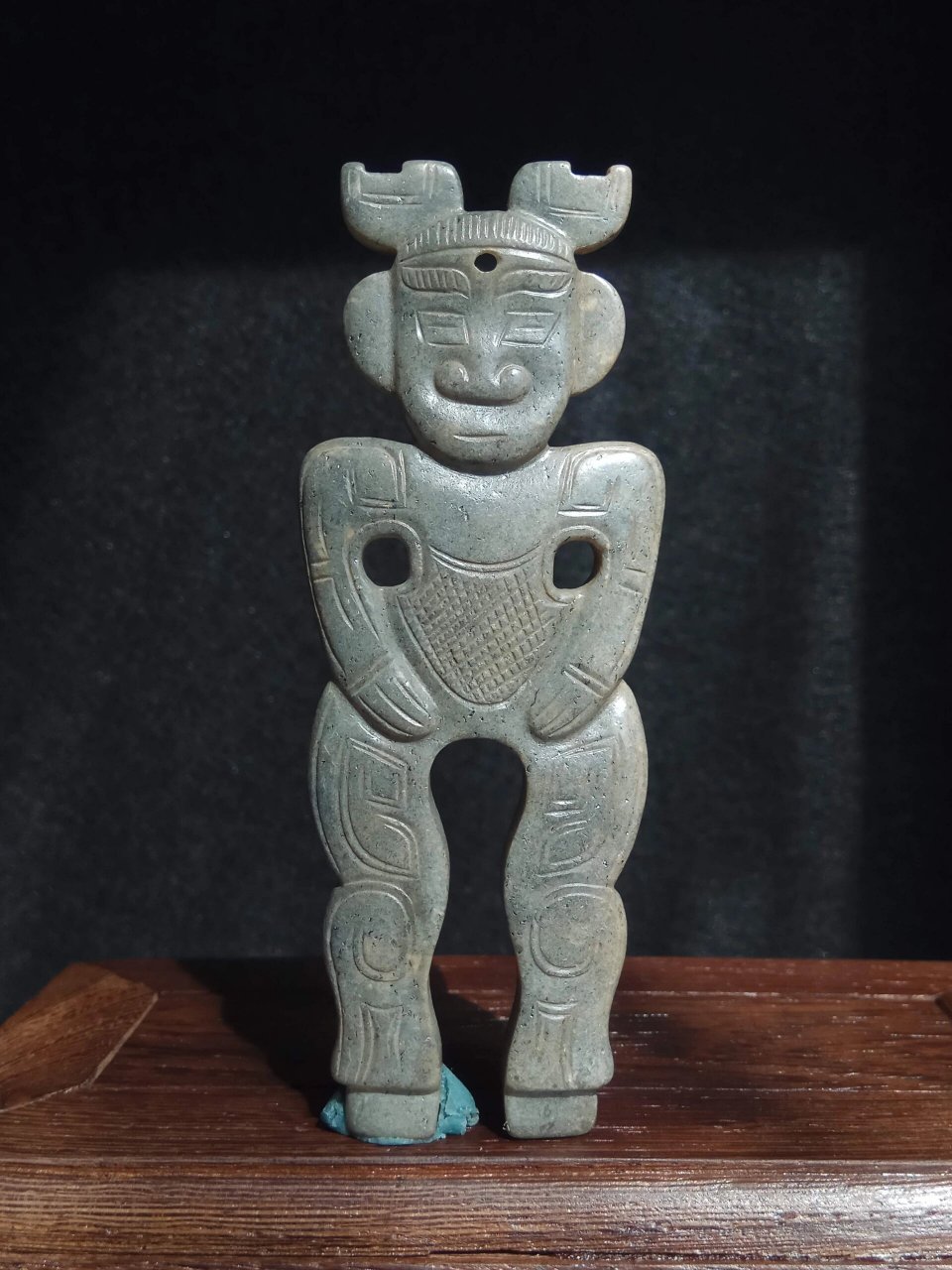 老和田青玉 圆雕立姿玉人 【玉人】1388 西周  玉人 把件 玉人呈圆雕