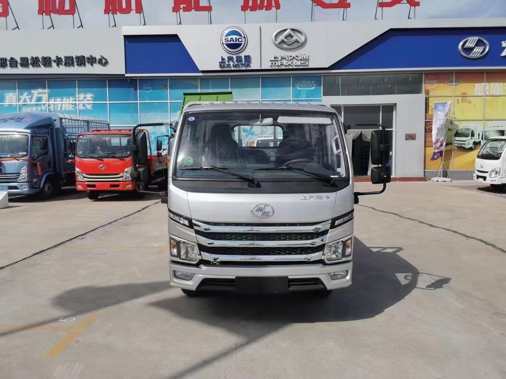 上汽跃进s100q. 有1.6排量,1.8排量.