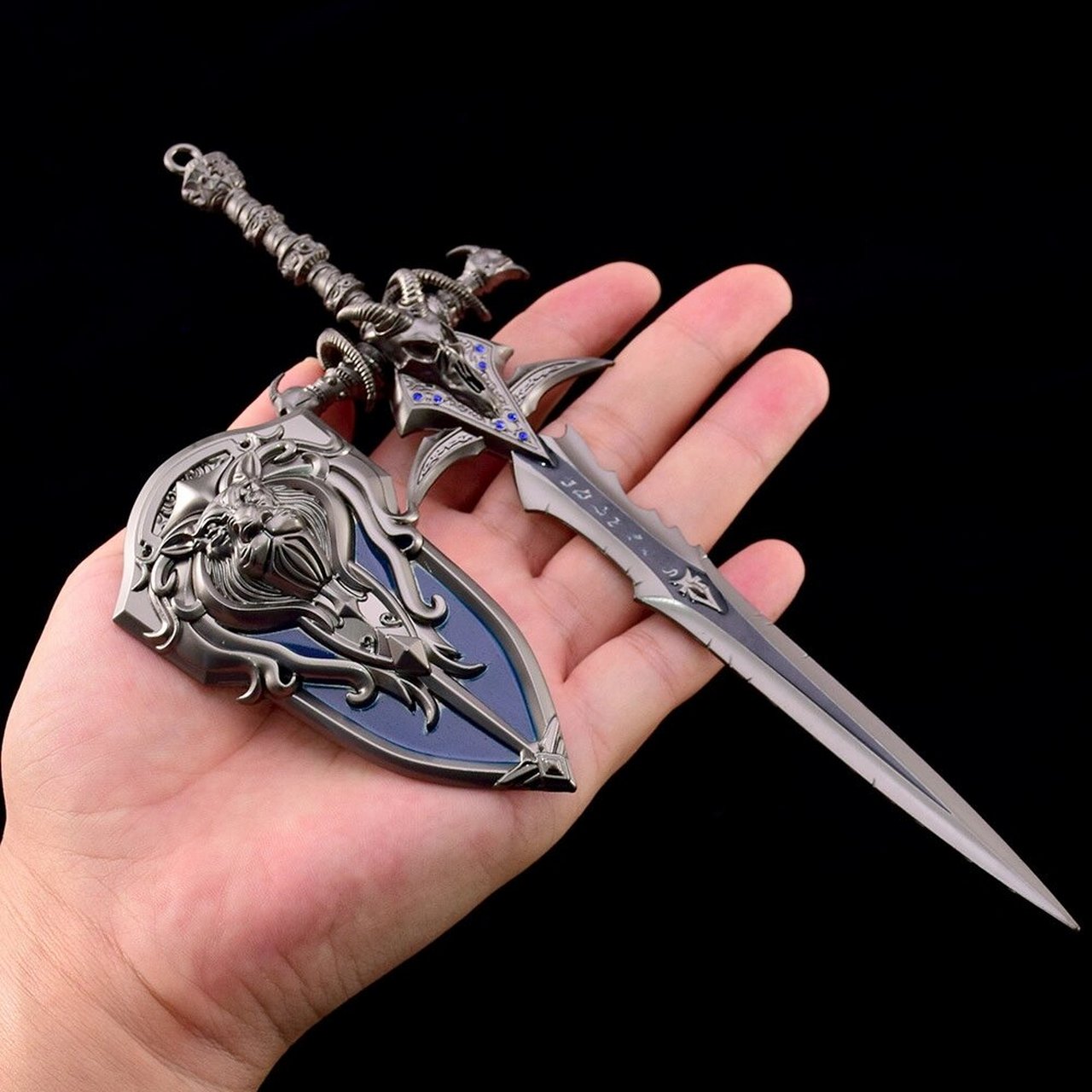 魔兽游戏周边霜之哀伤盾剑套装 魔兽游戏周边22cm霜之哀伤盾剑套装全