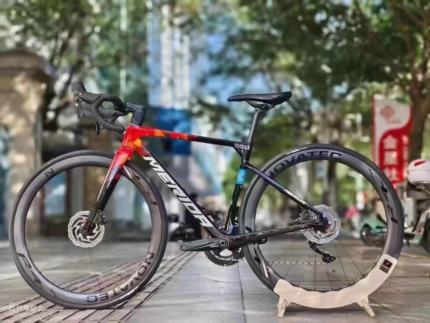配置拉满 美利达斯特拉1000d 车队版涂装全内走线碳纤维车架 禧玛诺