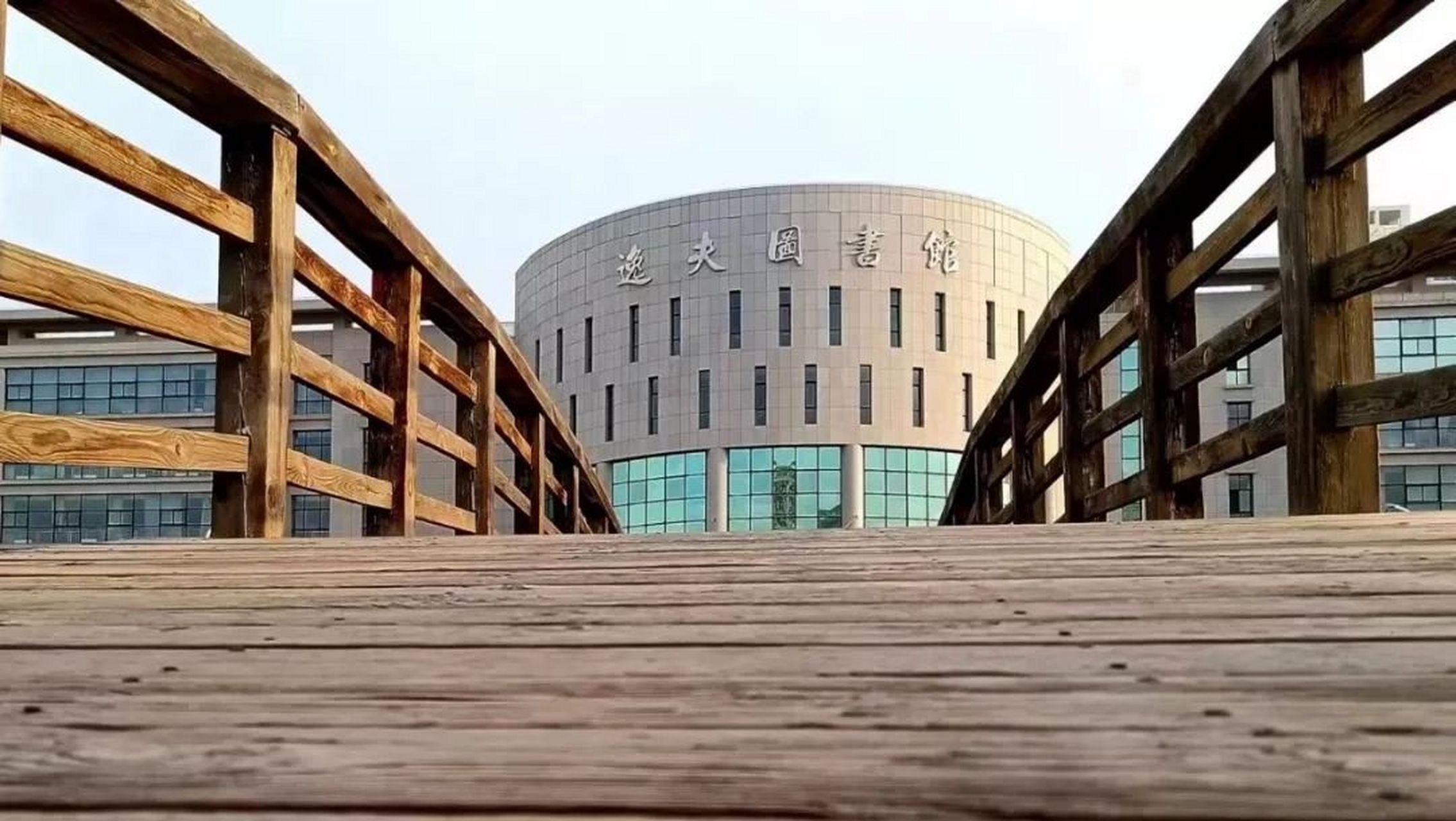 每日传媒院校推荐之兰州城市学院 兰州城市学院是2006年2月经教育部