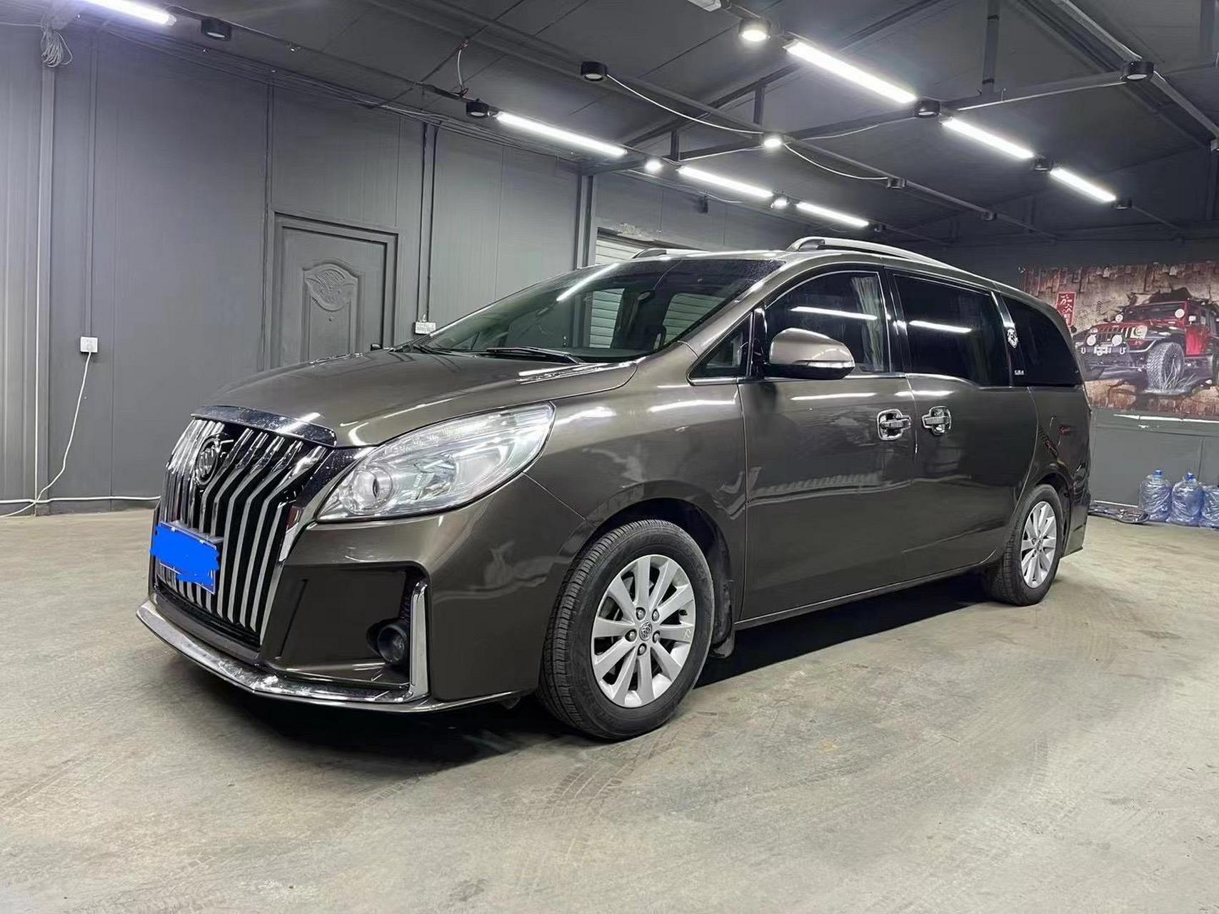 可遇不可求13年别克gl8 车主重金升级蒙娜丽莎前脸 全车纳帕真皮 改装