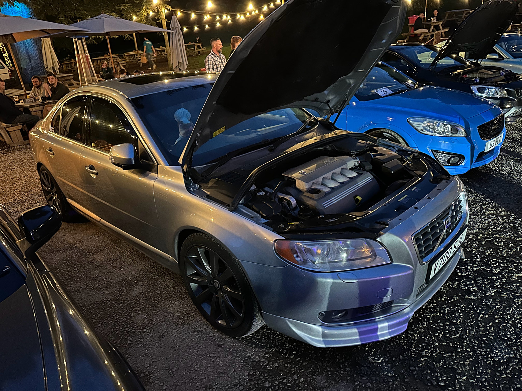 沃尔沃s80 v8 awd,雅马哈的4.