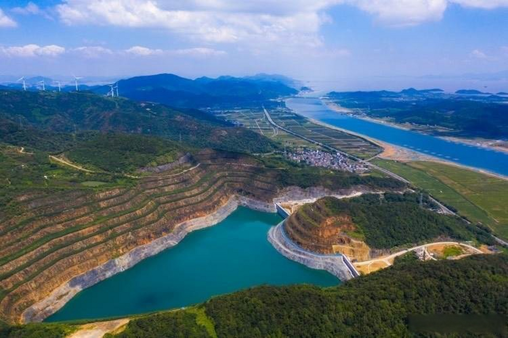 美丽北仑# 【犹如蓝色宝石镶嵌!