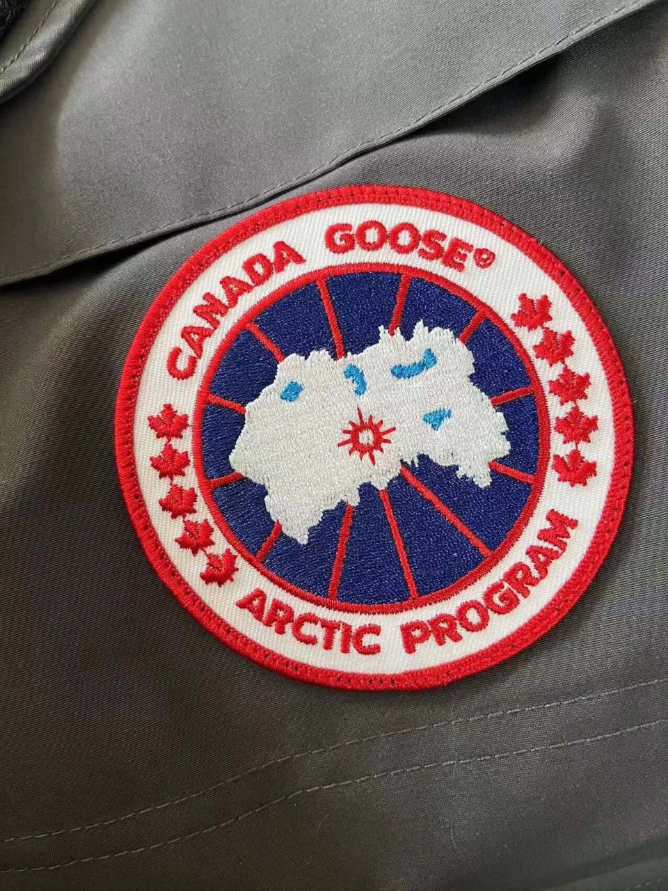 canada goose加拿大鹅羽绒服logo标 canada goose加拿大鹅羽绒服logo